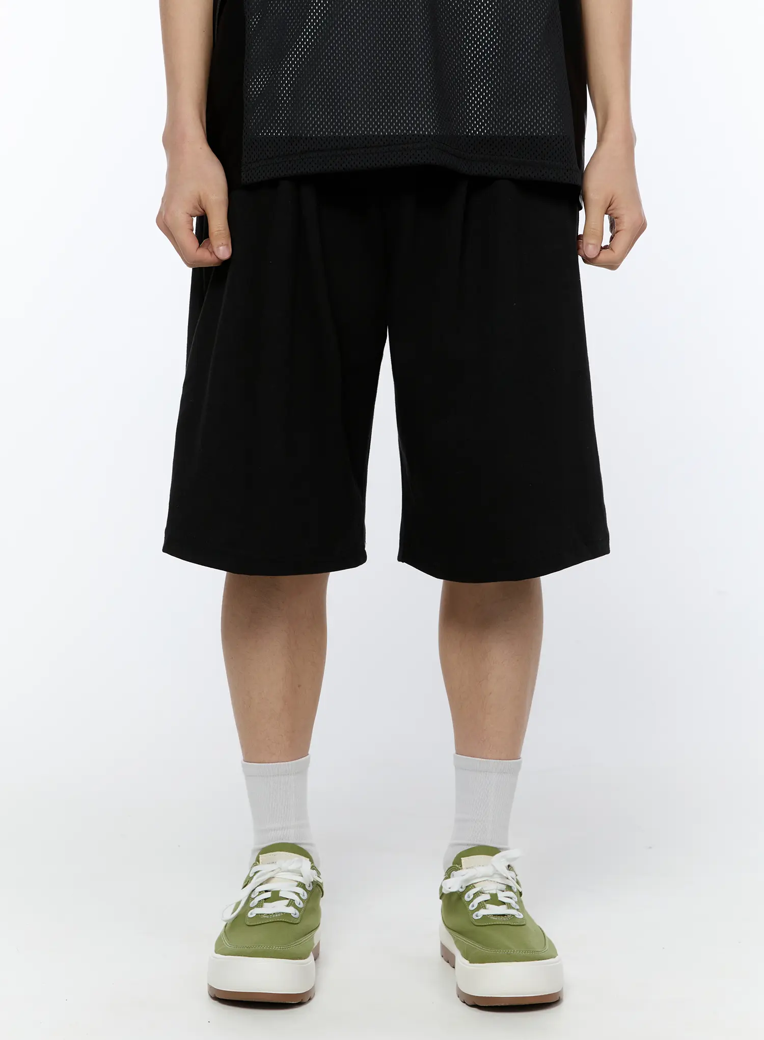 Men's Relaxed-Fit Sweatshorts (Black) IA517 - Image 3