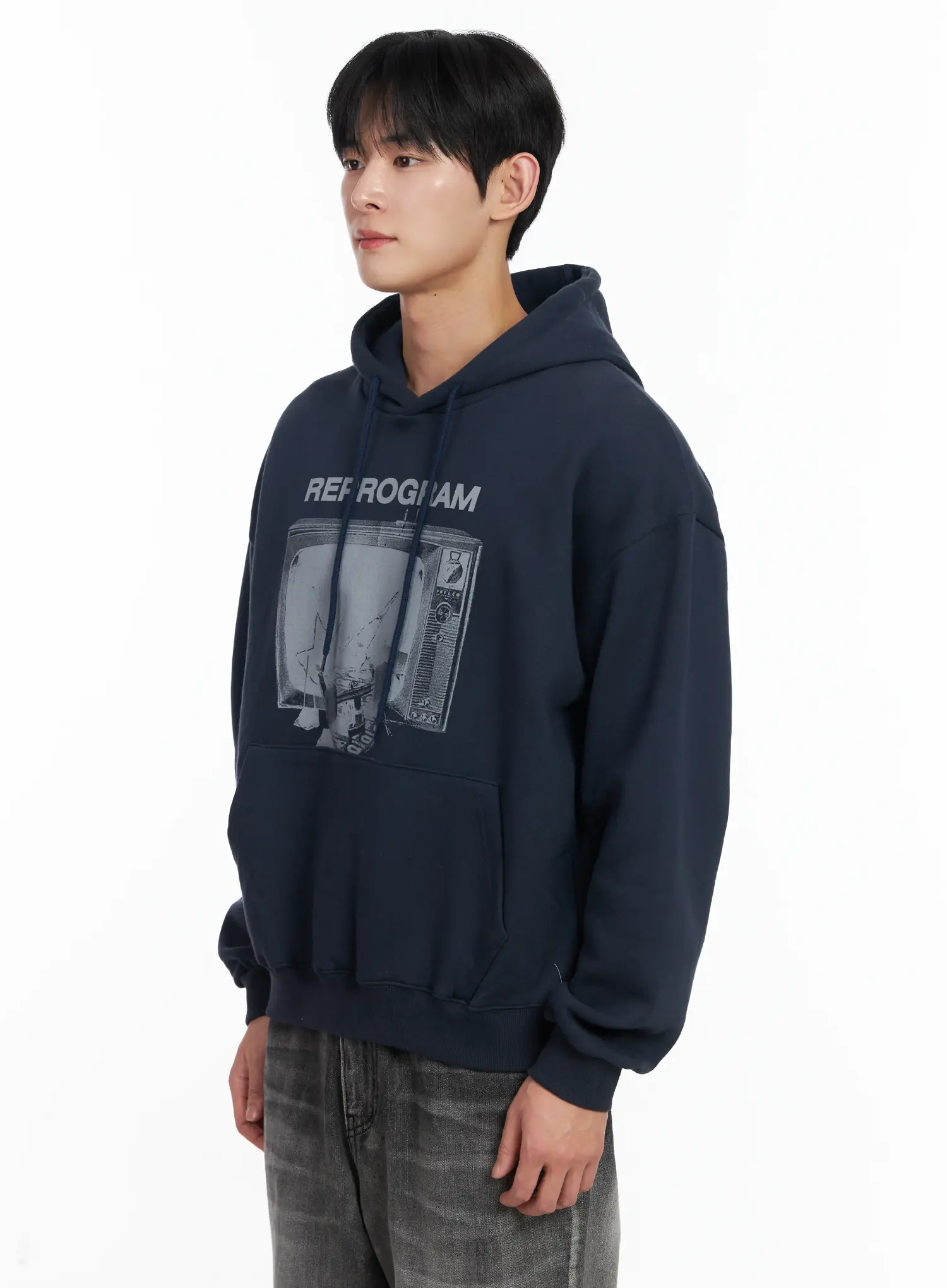 Men's Retro TV Graphic Hoodie IJ521 - Image 5