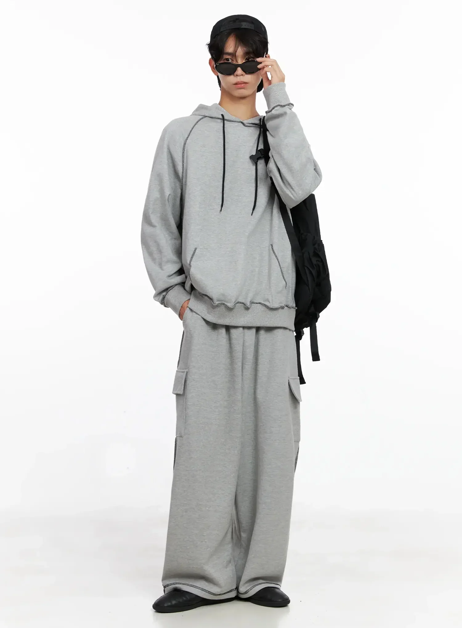 Men's Stitch Cargo Sweatpants IO516 - Image 2