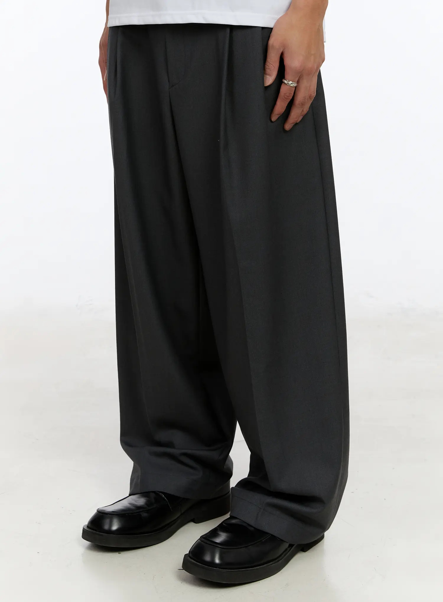 Men's Two-Tuck Wide Leg Trousers IM530 - Image 6