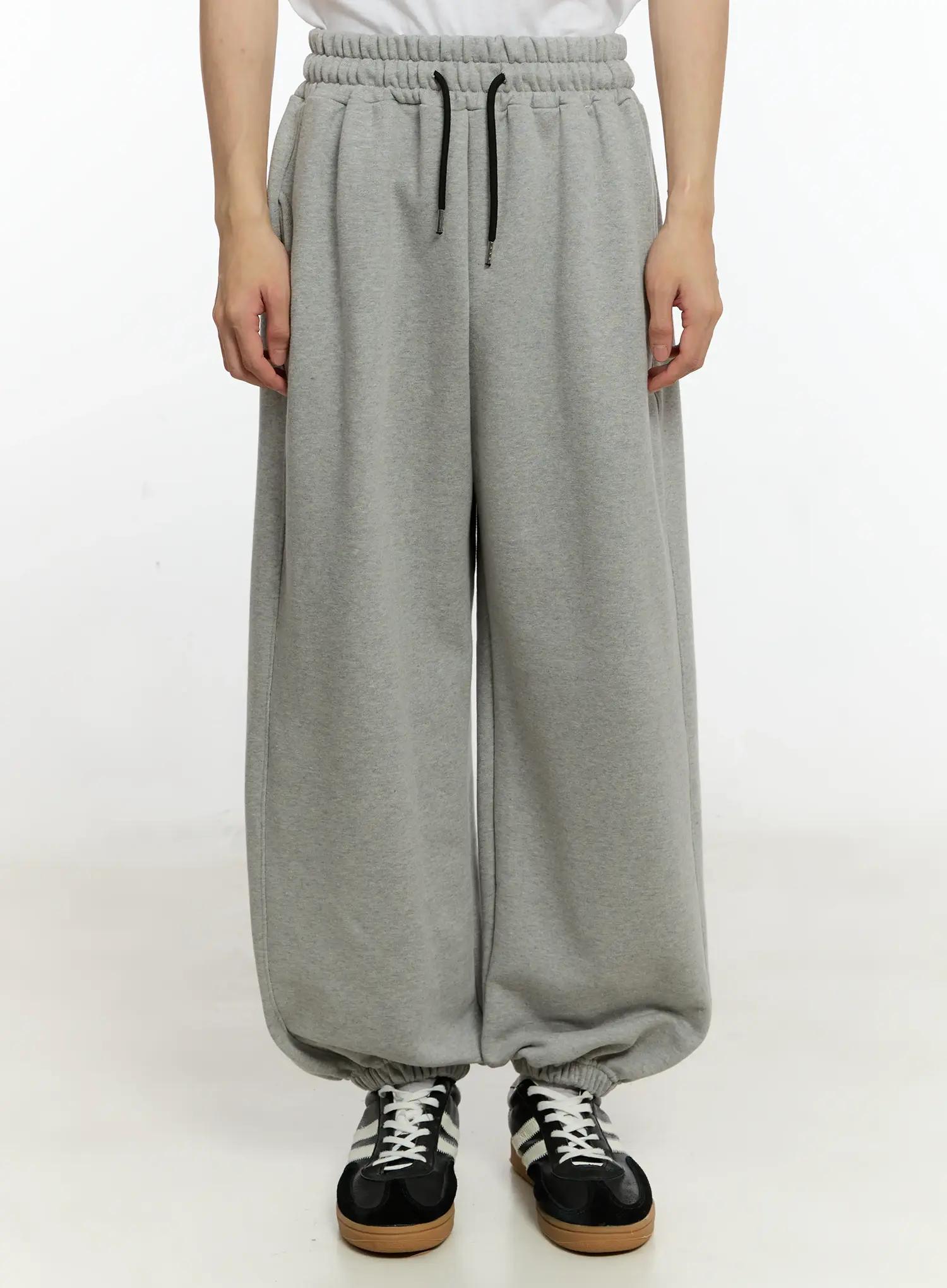 Men's Versatile Balloon-Fit Sweatpants IO531