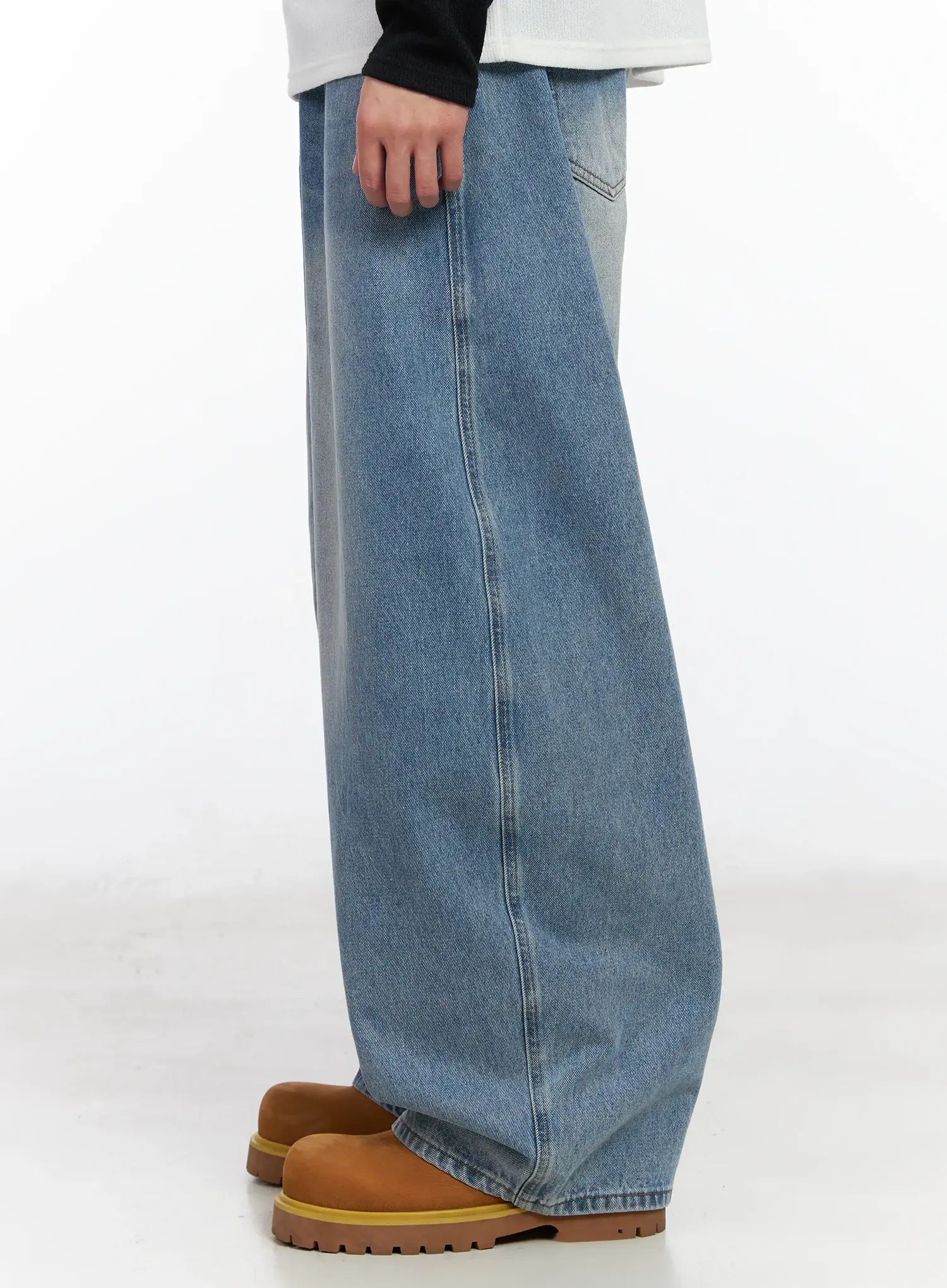 Men's Vintage-Wash Wide Leg Jeans IM518 - Image 6