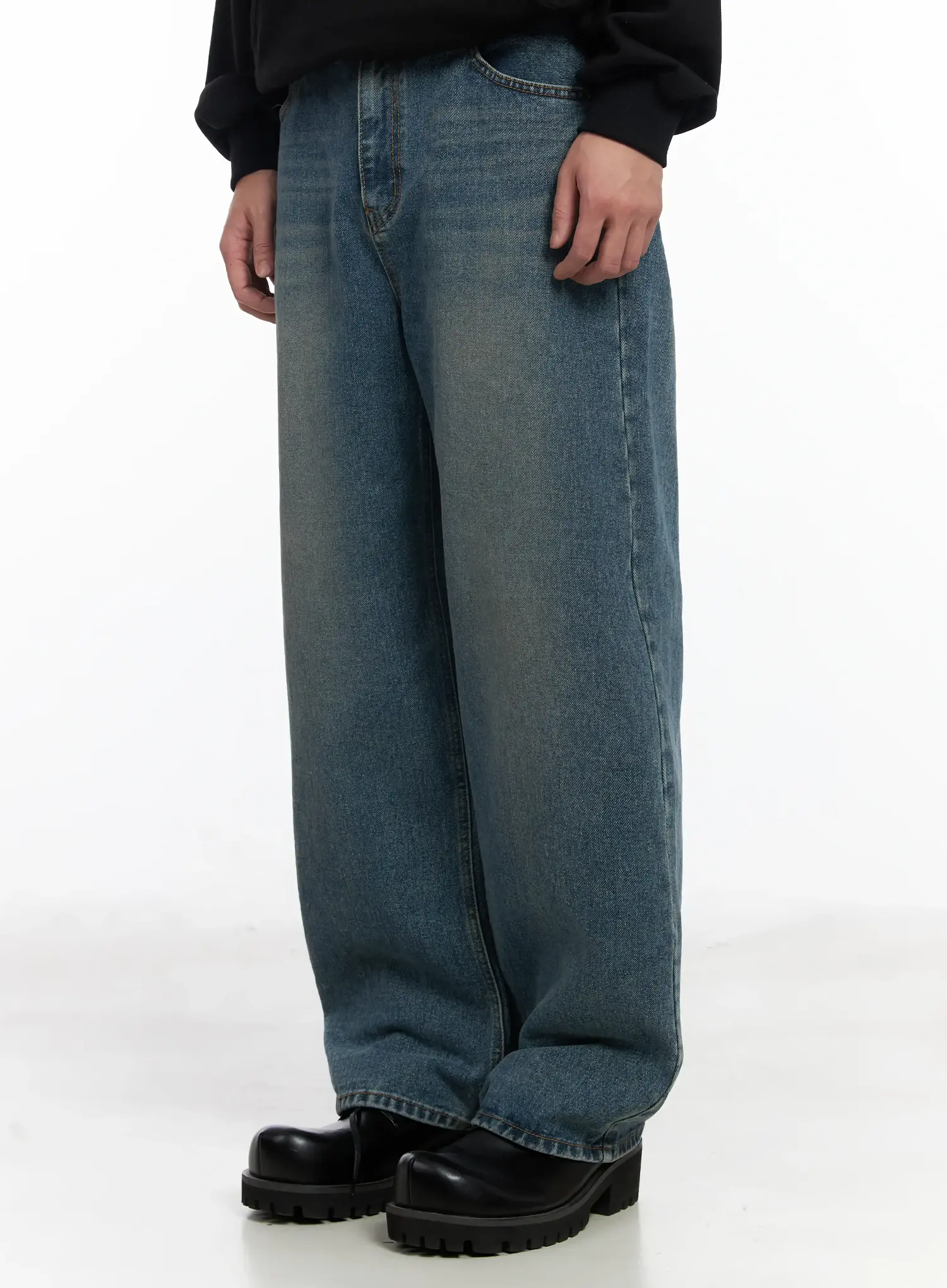 Men's Washed Wide Leg Jeans IF516 - Image 4