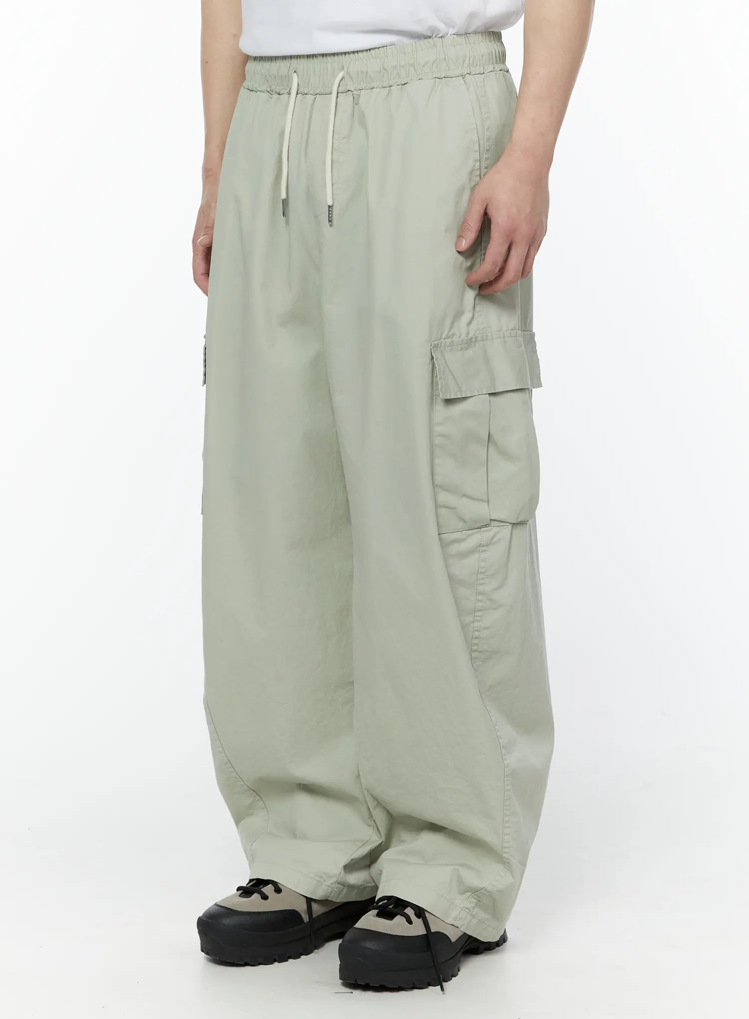 Men's Wide Cargo Pants (Light Gray) IY506 - Image 6