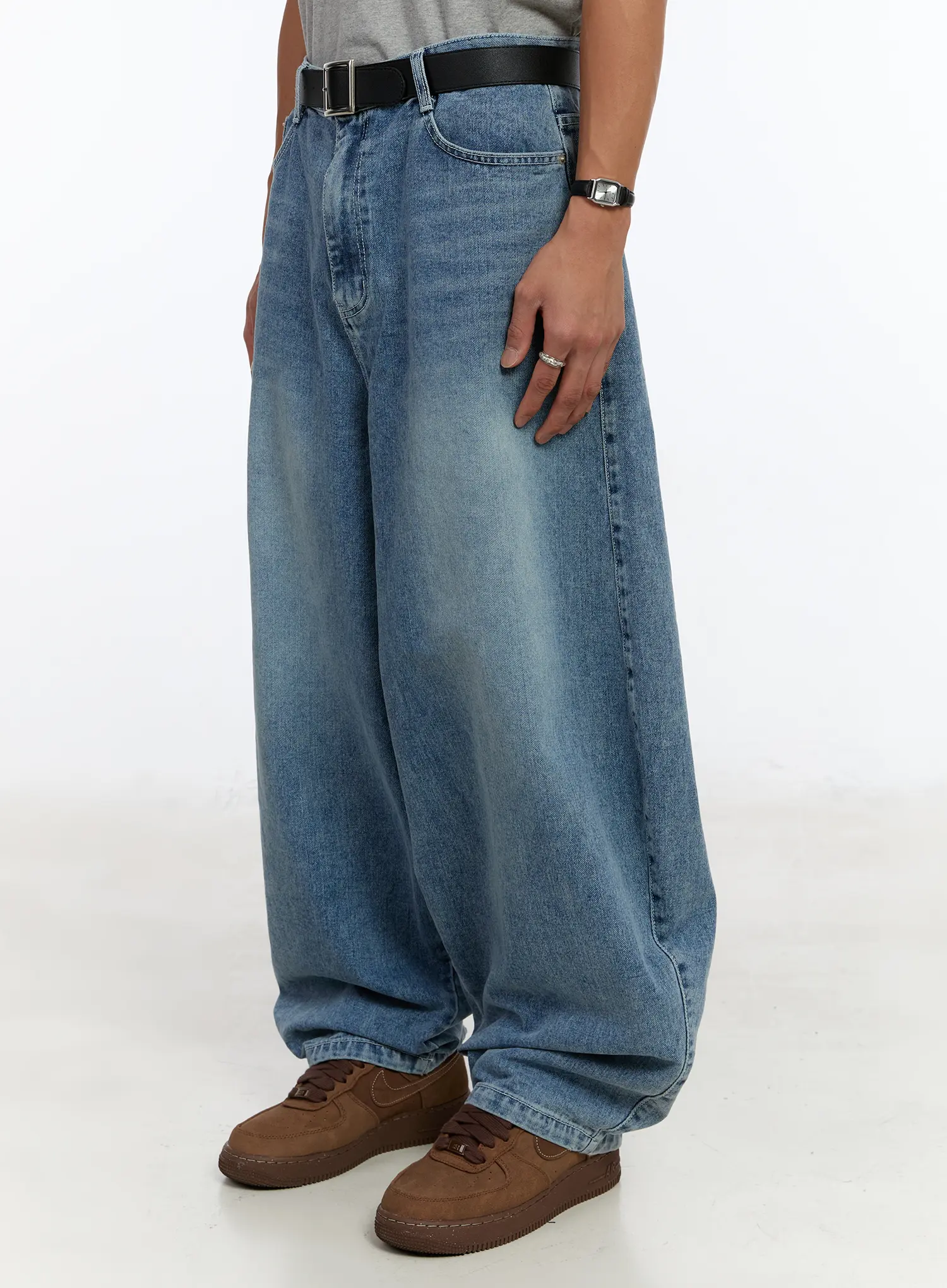 Men's Wide Leg Balloon Jeans IM530 - Image 4