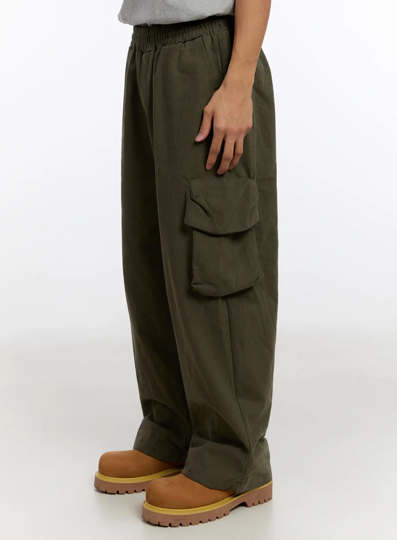 Men's Wide Leg Cargo Pants IN524
