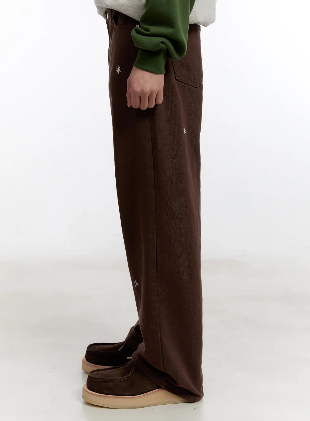 Men's Wide-Leg Pants with Embroidered Flowers IA504 - Image 4