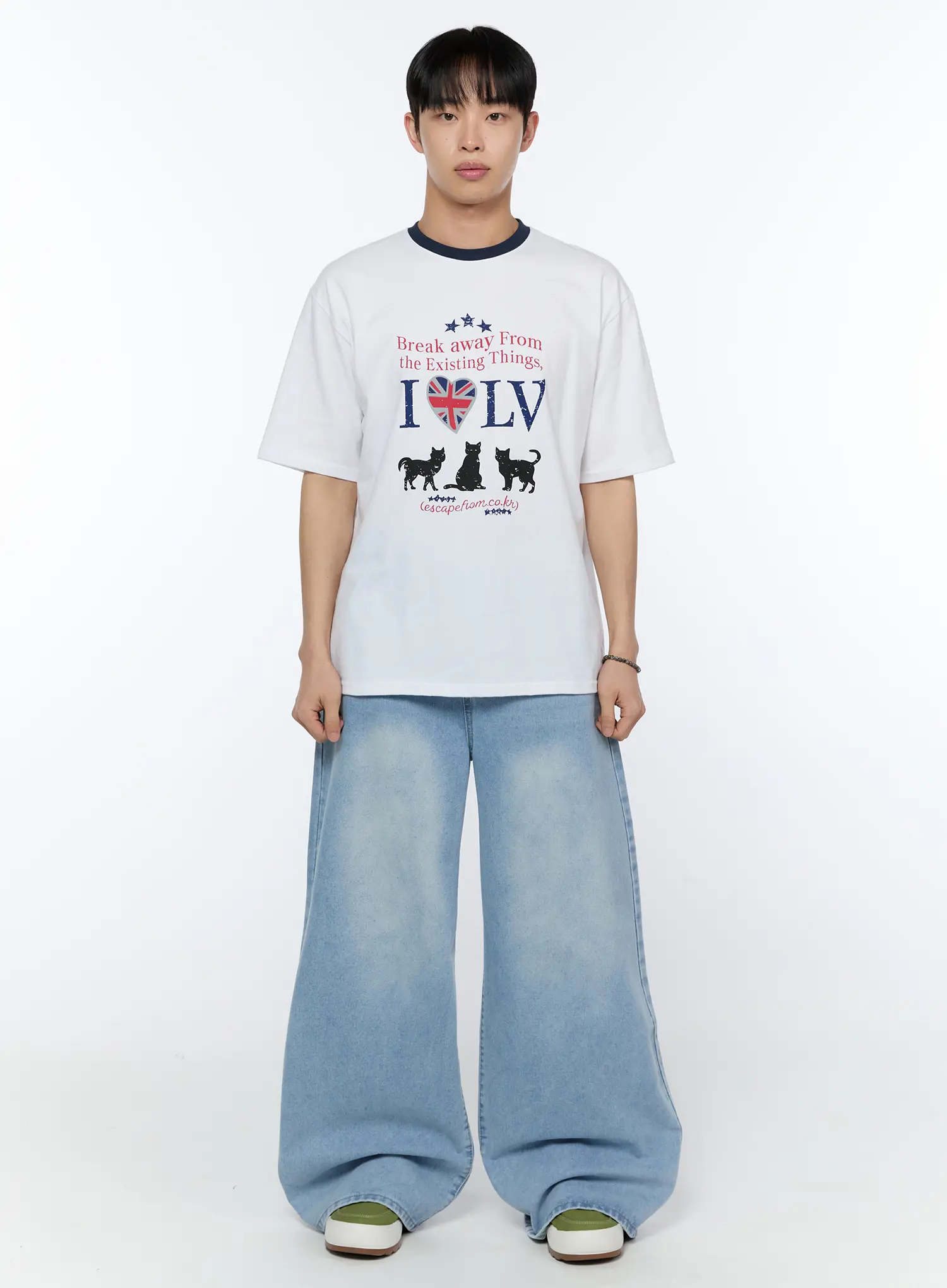 Men's Wide Leg Washed Jeans IA520 - Image 4