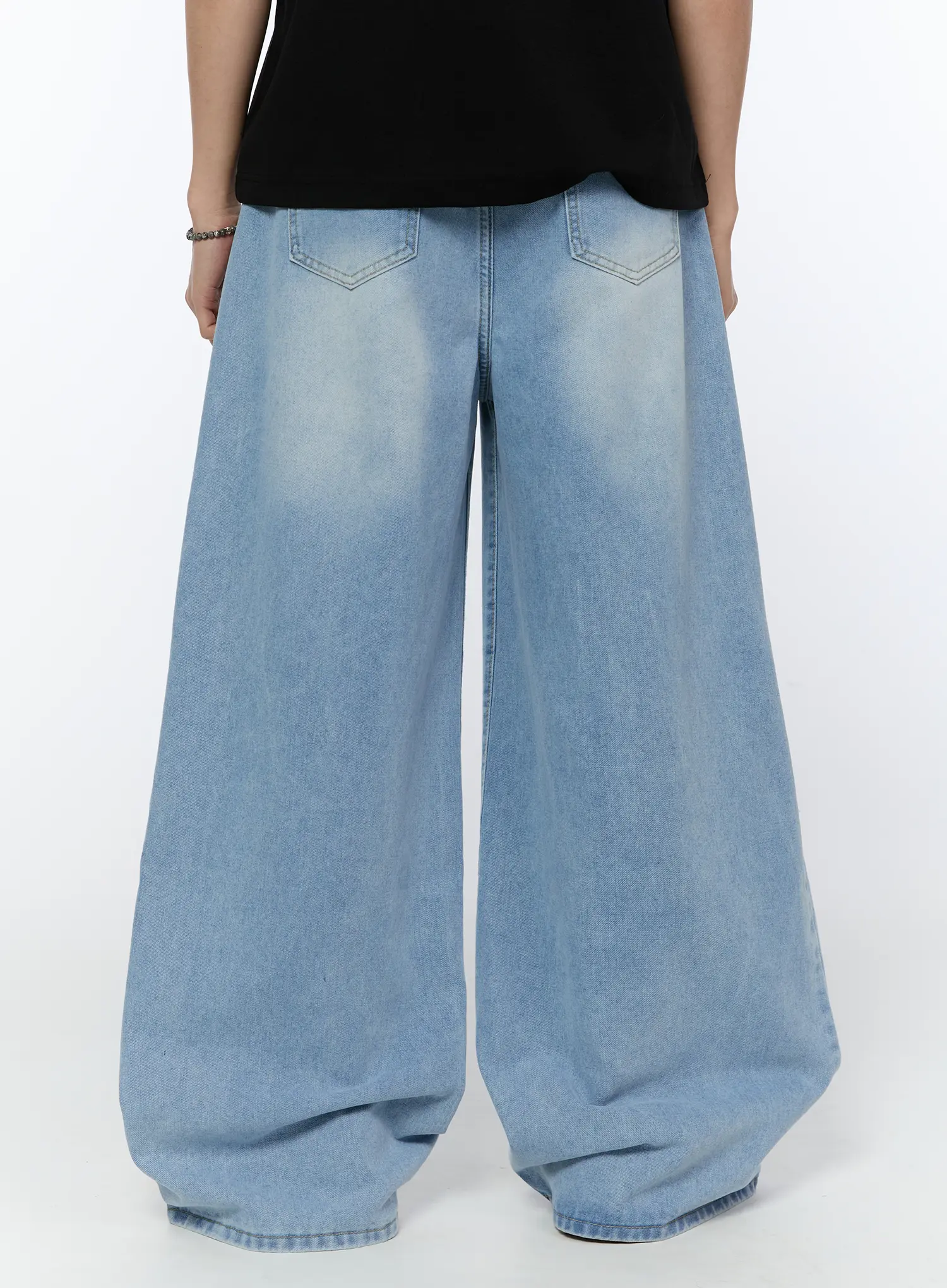 Men's Wide Leg Washed Jeans IA520 - Image 7