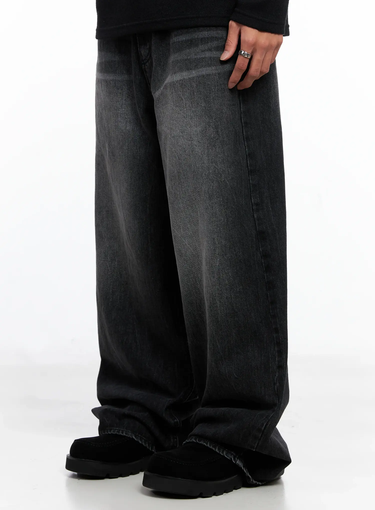 Men's Wide-Leg Washed Jeans IO502 - Image 4