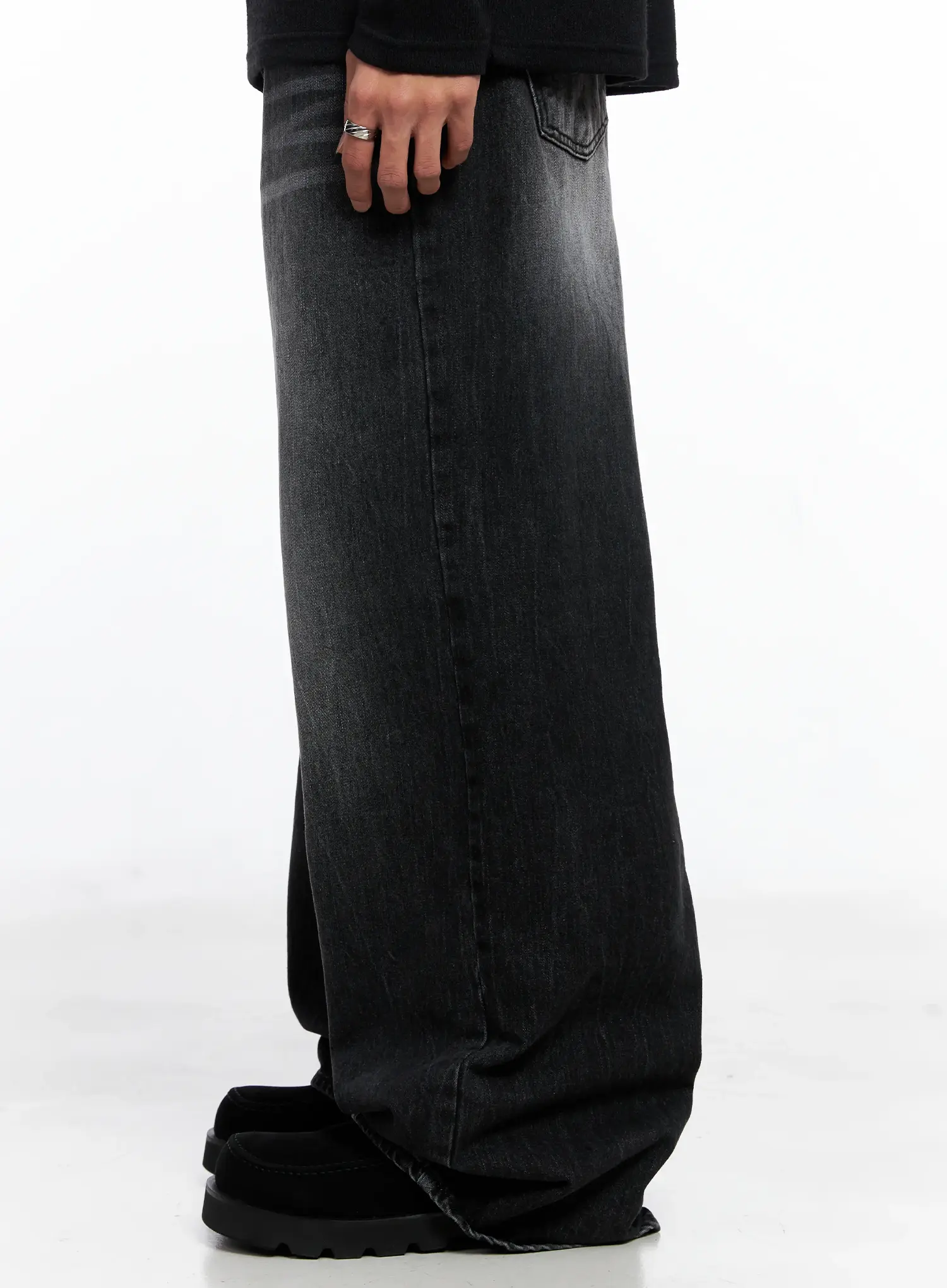 Men's Wide-Leg Washed Jeans IO502 - Image 6