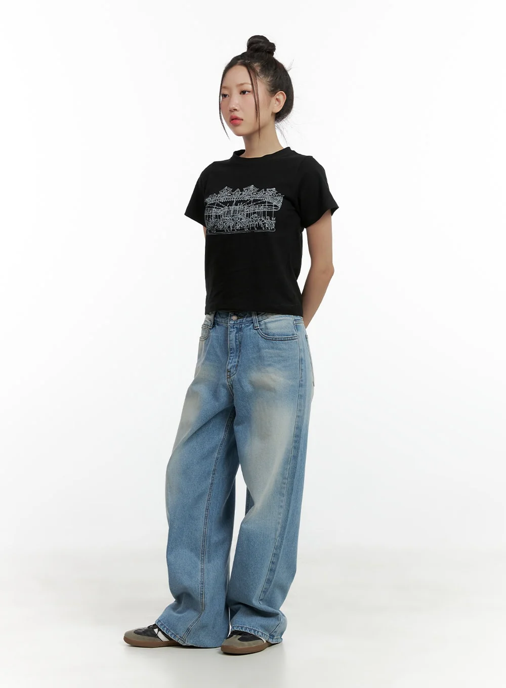 Merry-Go-Around Cotton Graphic Crop Tee CL410 - Image 2