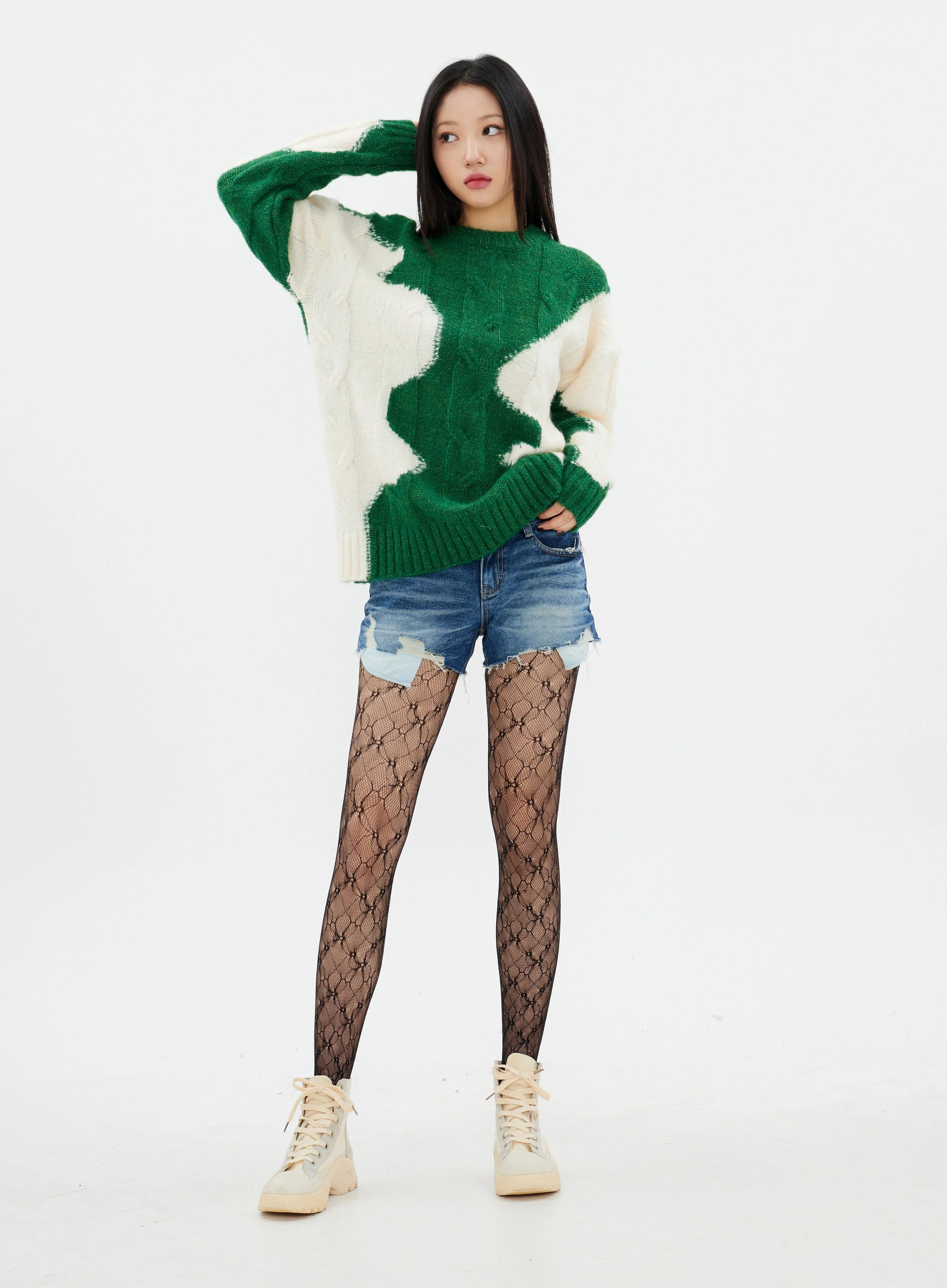 Mid Rise Distressed Mini Shorts K2302 - Image 9