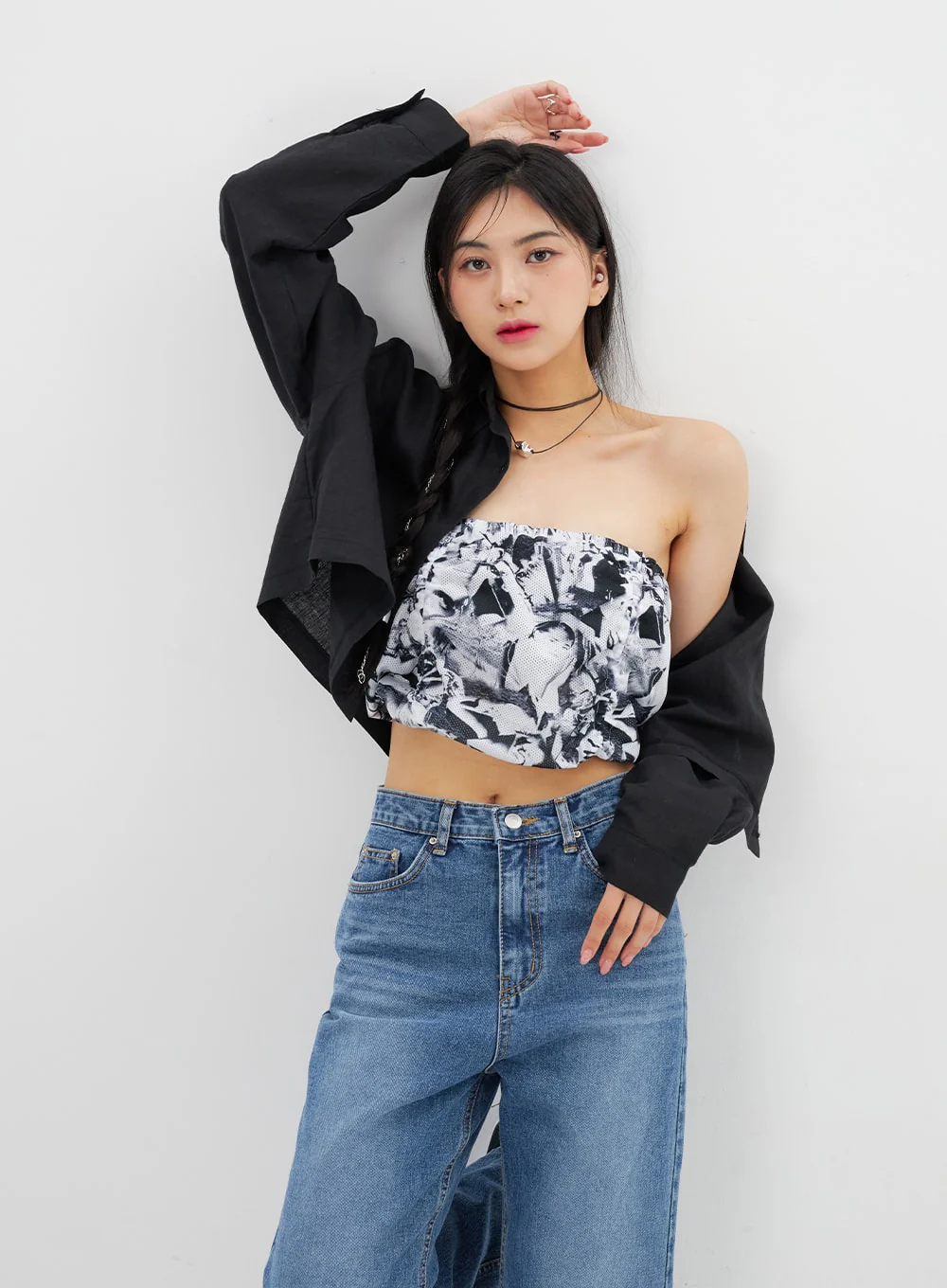 Mid-Rise Mid-Wash Jeans BY325 - Image 4