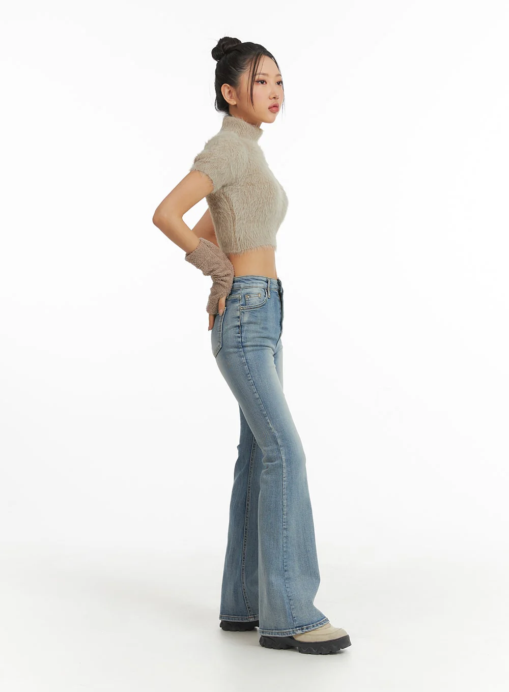 Mid Rise Solid Flared Jeans CJ429 - Image 6