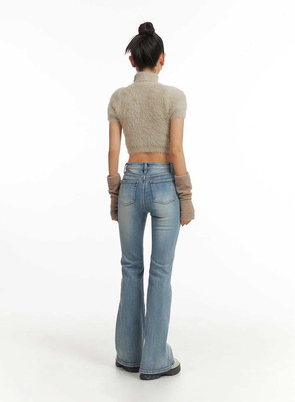 Mid Rise Solid Flared Jeans CJ429 - Image 8