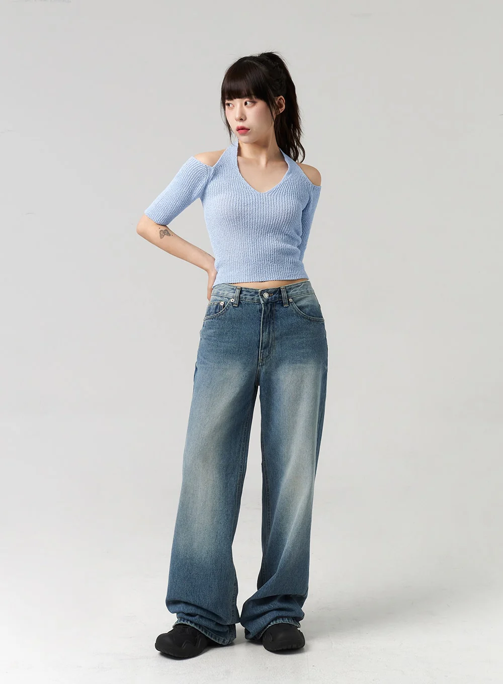 Mid-Wash Baggy Jeans CL312 - Image 3