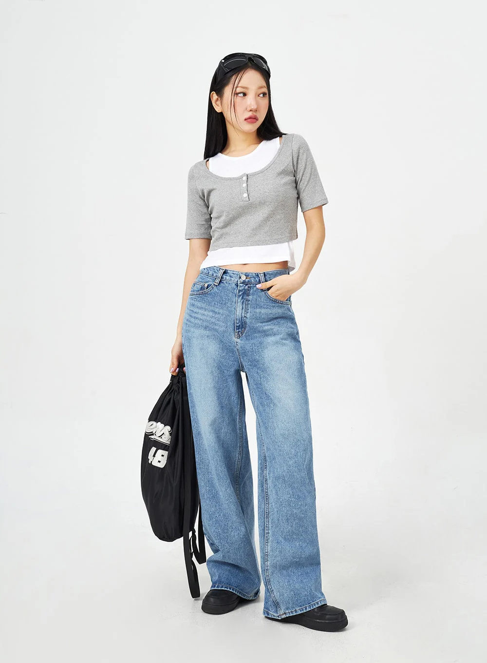 Mid-Wash Bootcut Jeans CM323 - Image 10