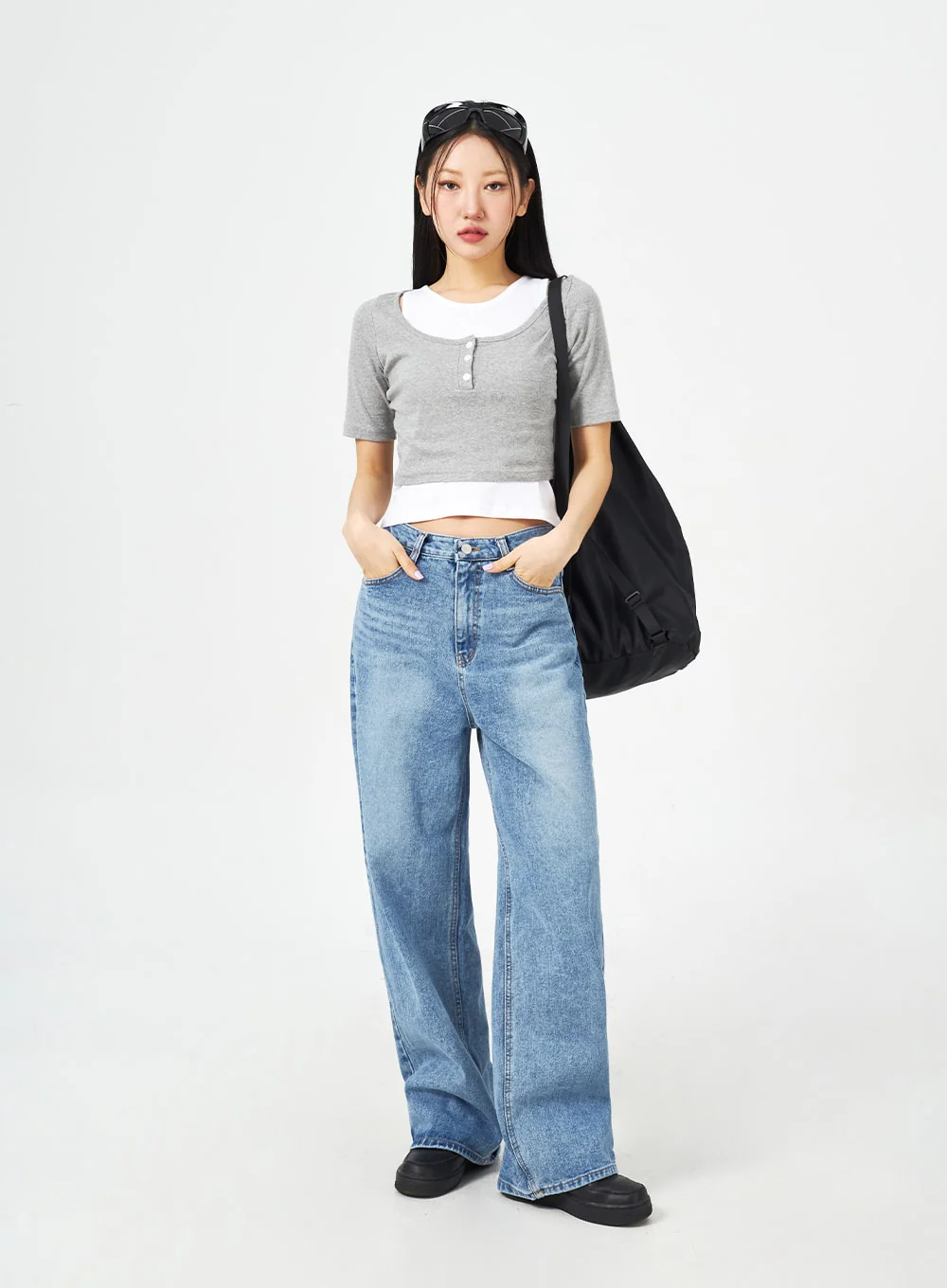 Mid-Wash Bootcut Jeans CM323 - Image 3