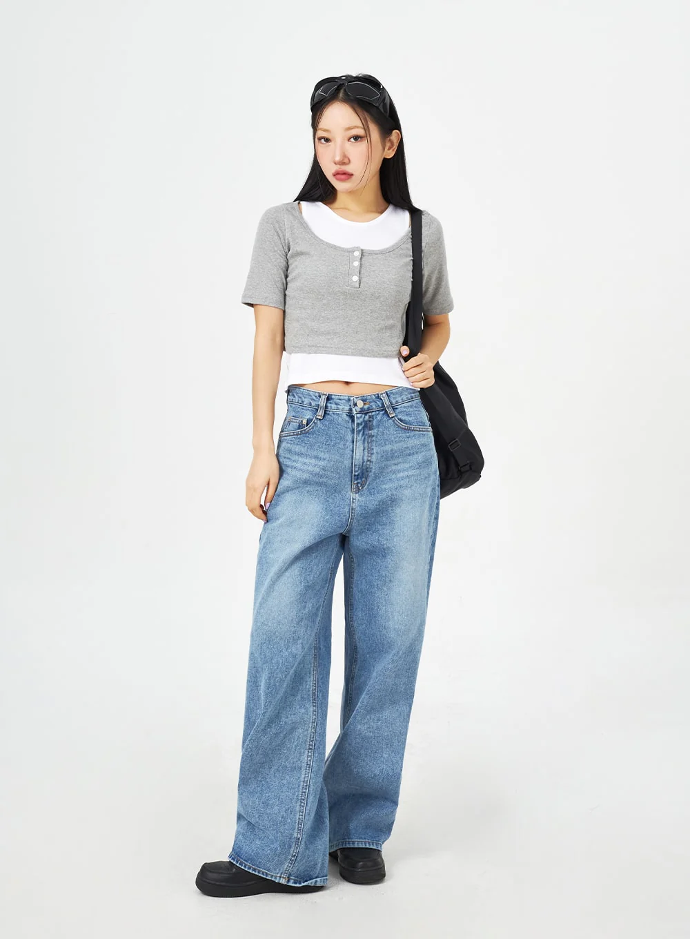 Mid-Wash Bootcut Jeans CM323 - Image 4