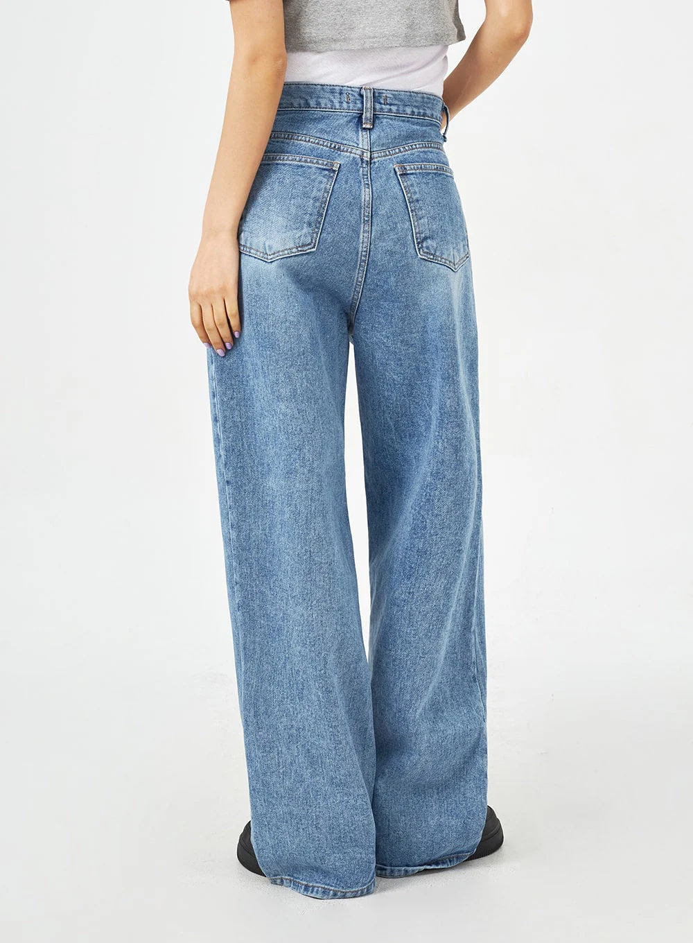 Mid-Wash Bootcut Jeans CM323 - Image 6