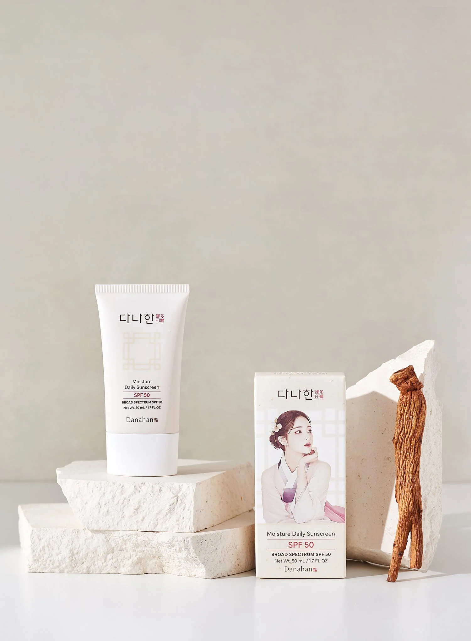 Moisture Daily Sunscreen (SPF 50) (50ml) - Image 4