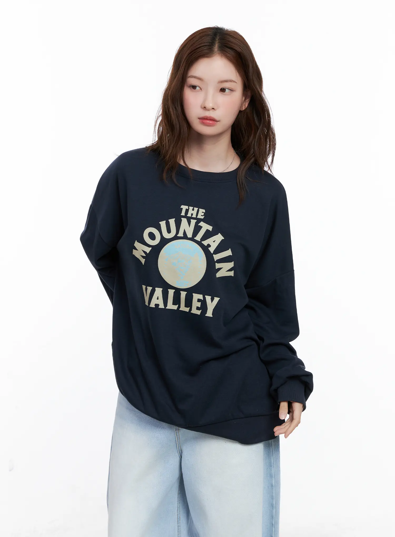 Mountain Valley Graphic Crewneck CG521 - Image 8