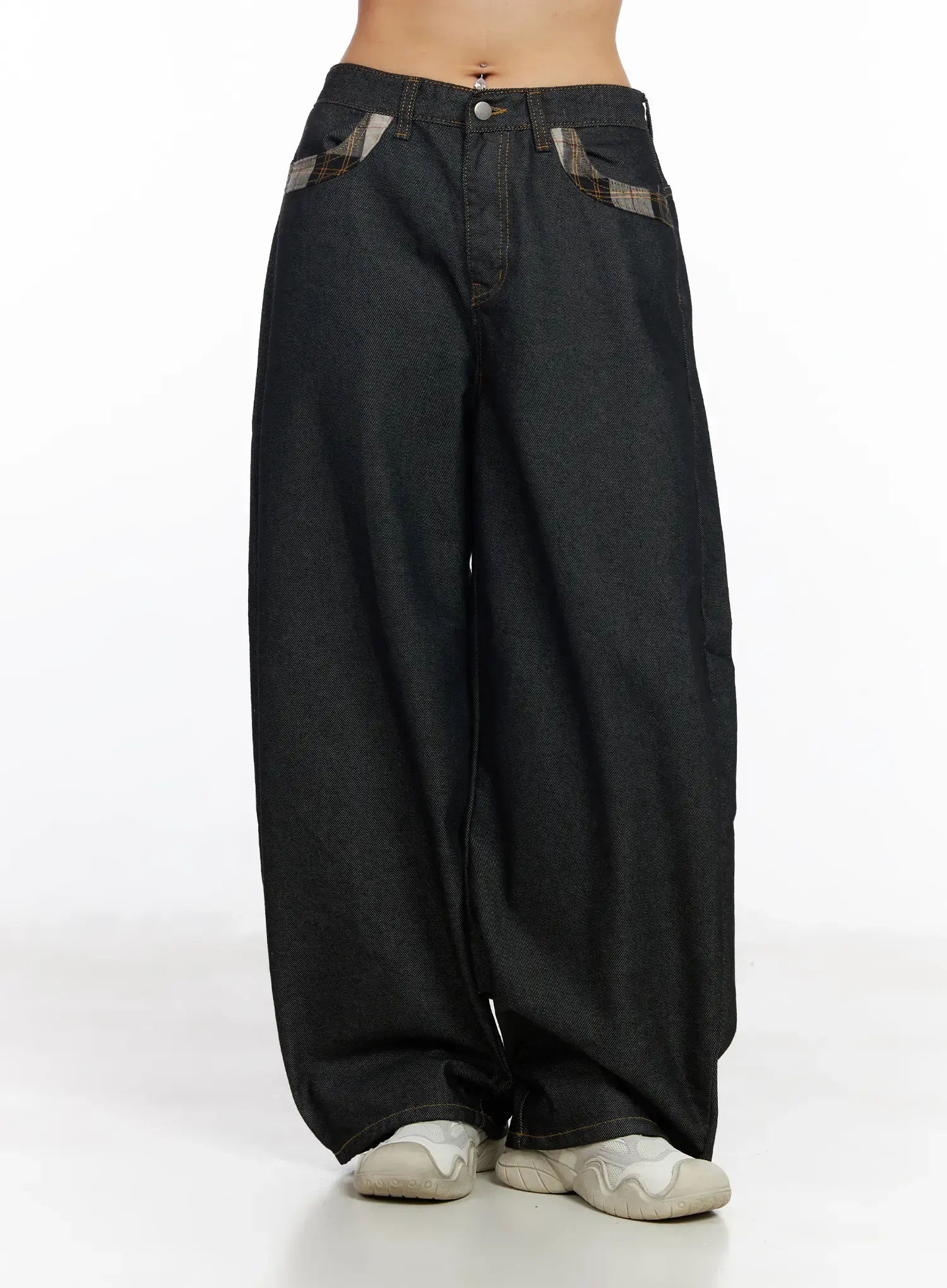 Nora Plaid Accent Wide-Leg Jeans CF506 - Image 10