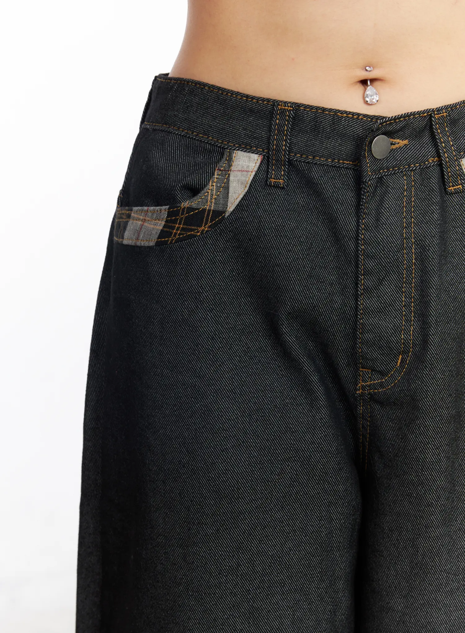 Nora Plaid Accent Wide-Leg Jeans CF506 - Image 5