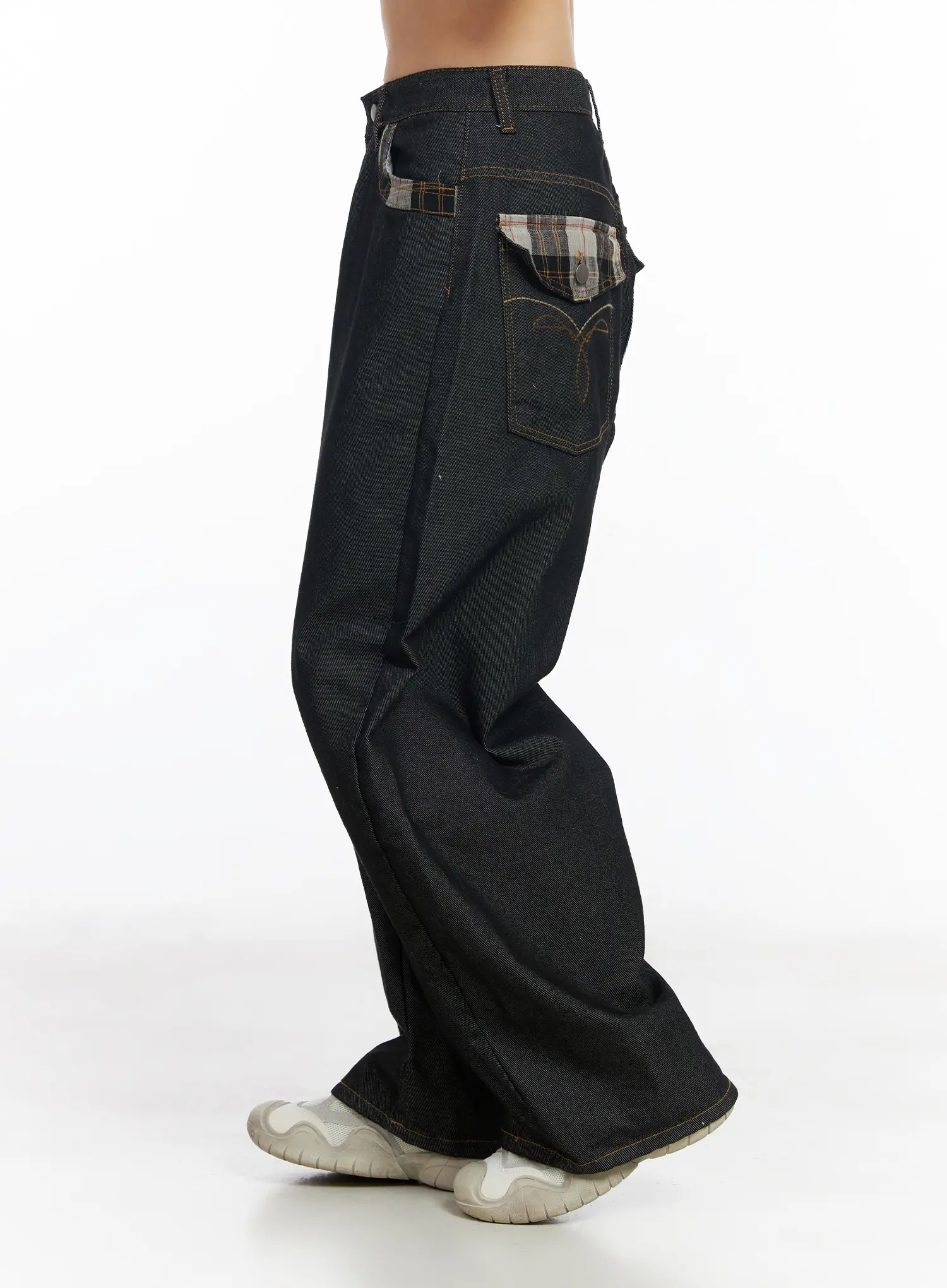 Nora Plaid Accent Wide-Leg Jeans CF506 - Image 6