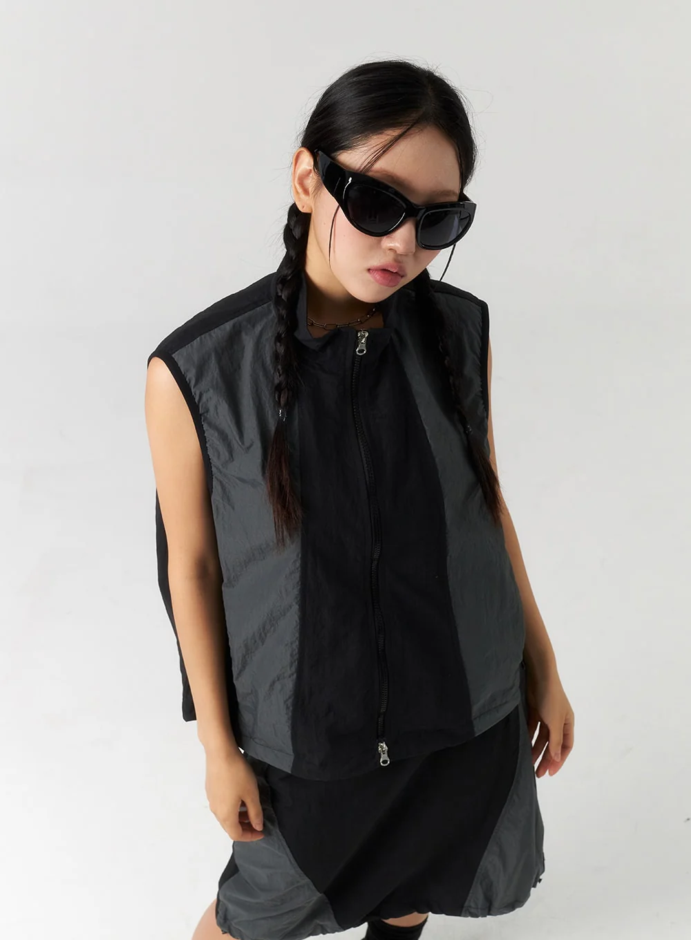 Nylon Sleeveless Zip-Up CU323 - Image 5
