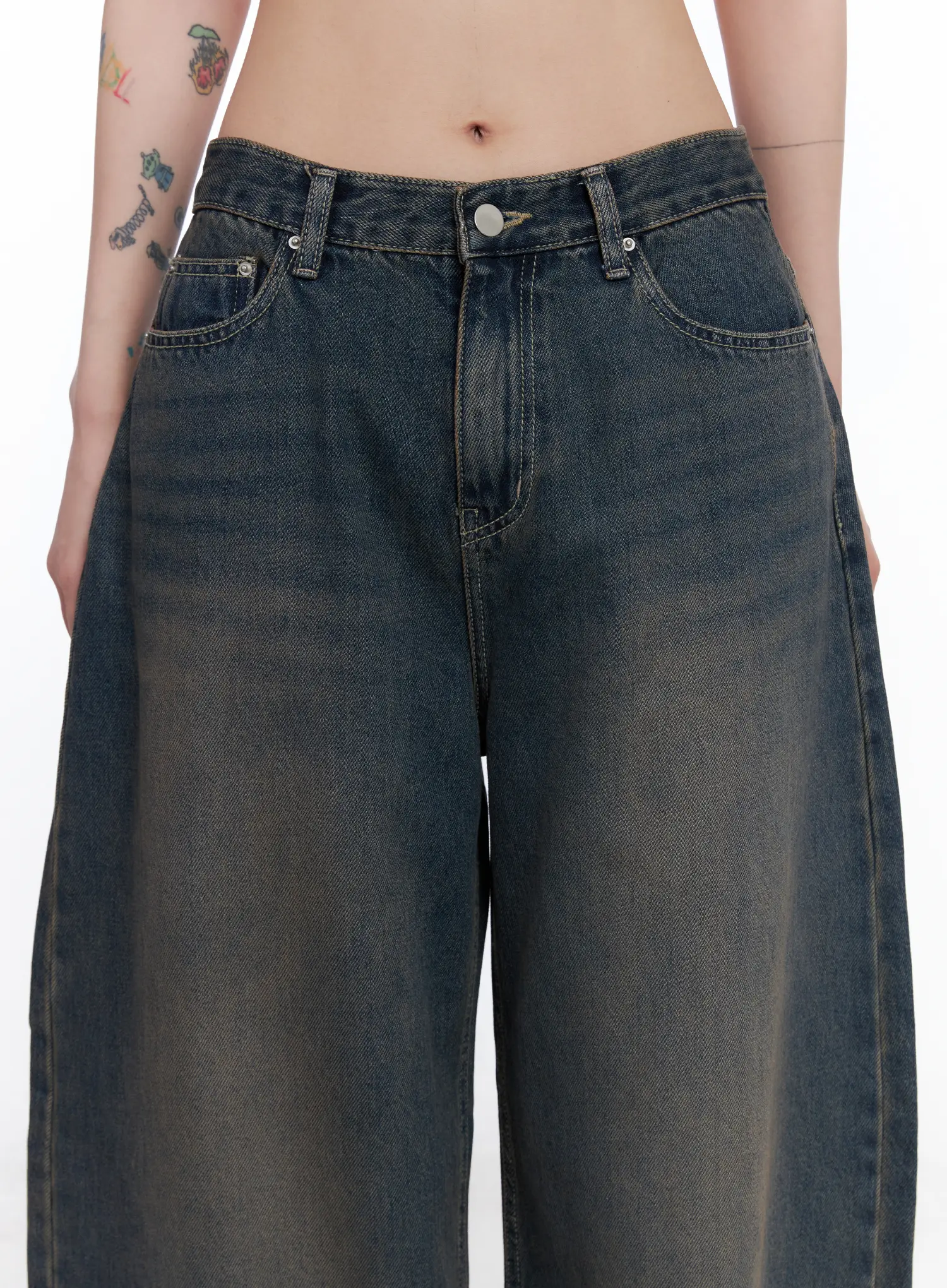 Ocean Faded Balloon Fit Jeans CS510 - Image 2