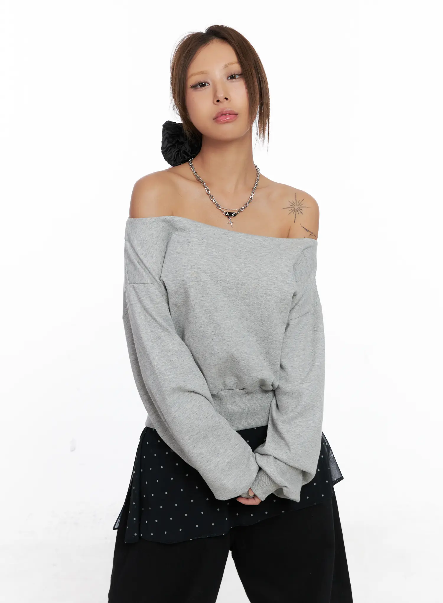 Off-Shoulder Boat Neck Sweatshirt CS524 - Image 3