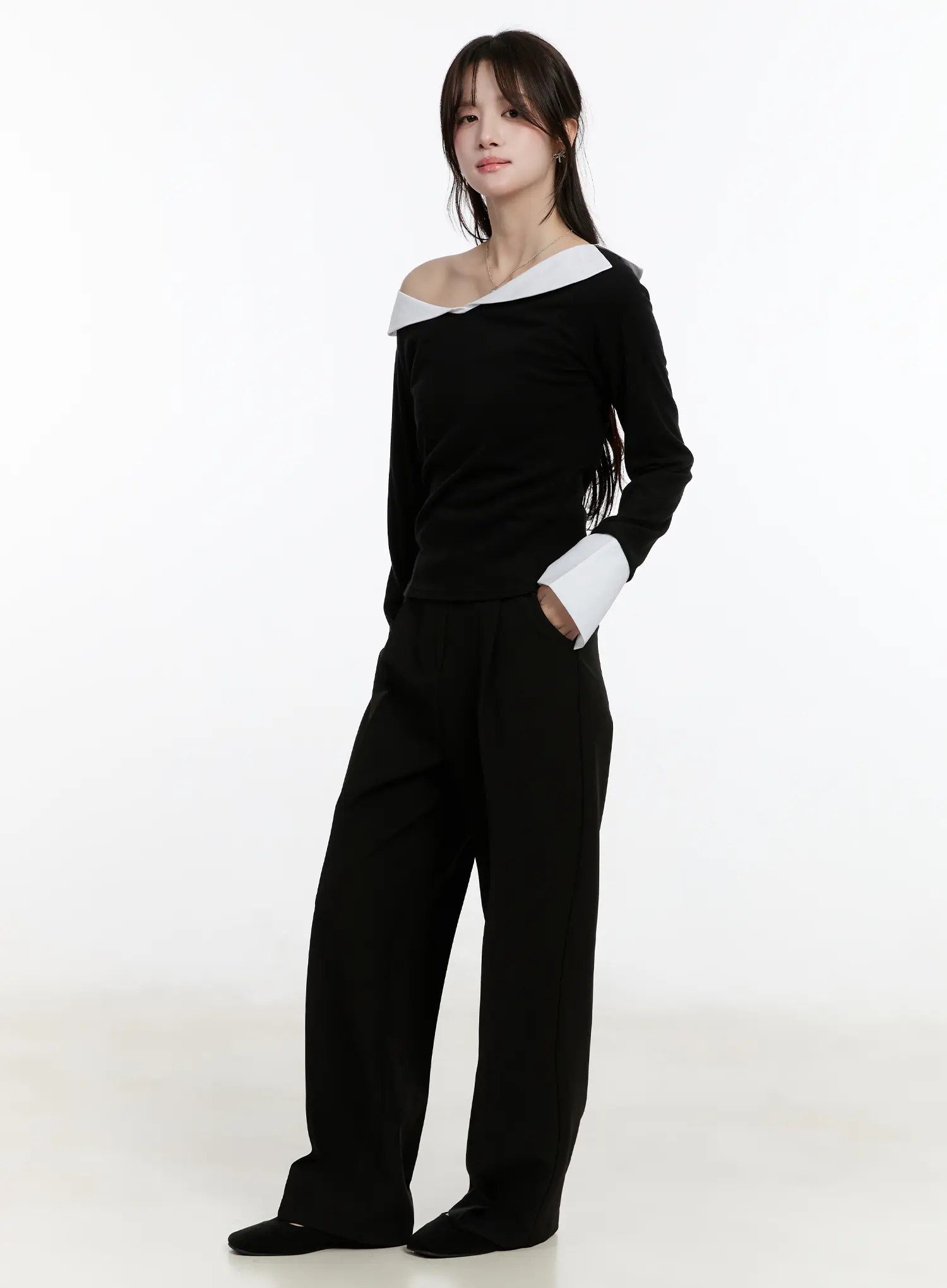 Off-Shoulder Contrast Long Sleeve Top CM510 - Image 8