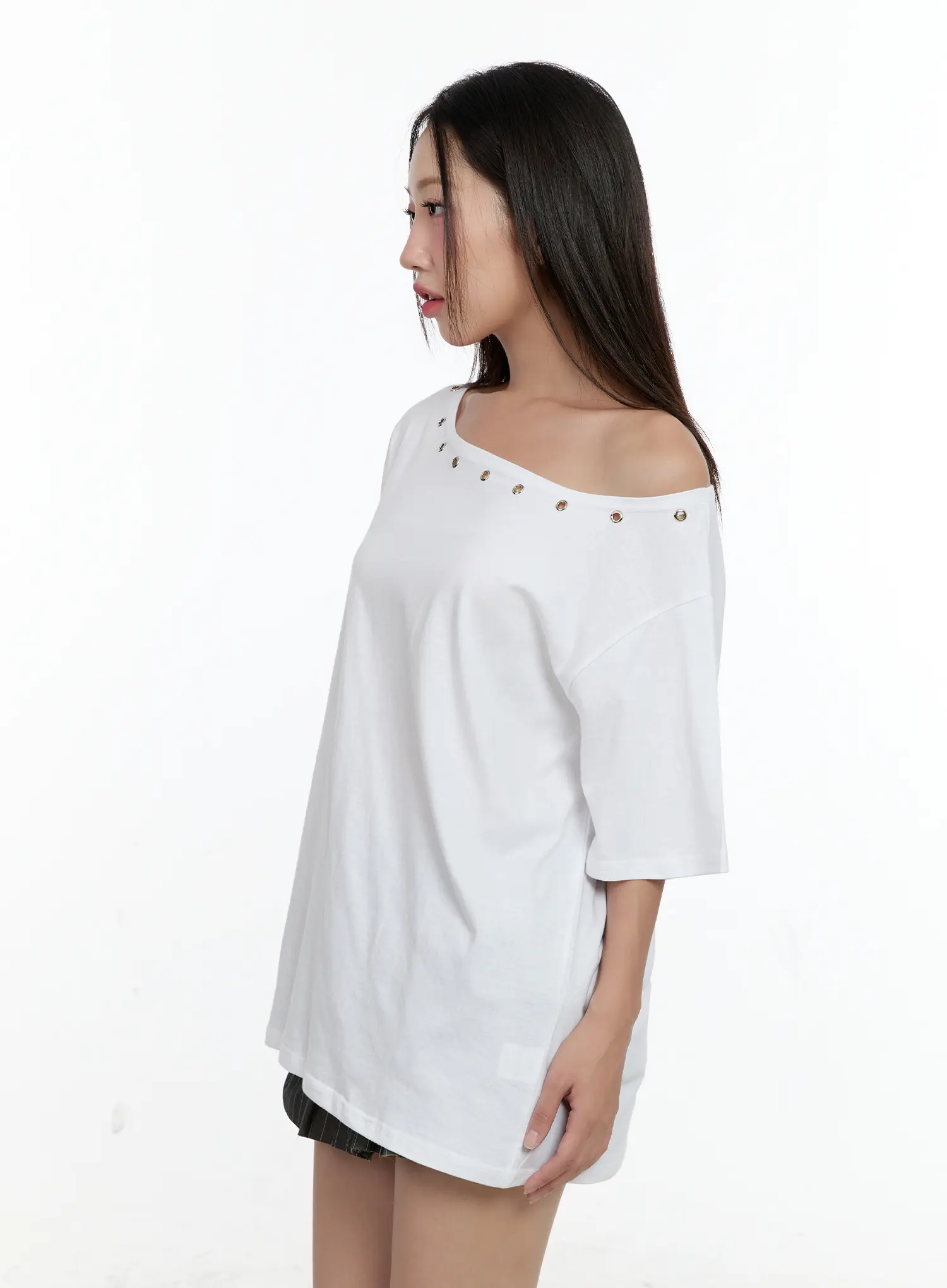 Off-Shoulder Eyelet Tee CL531 - Image 5