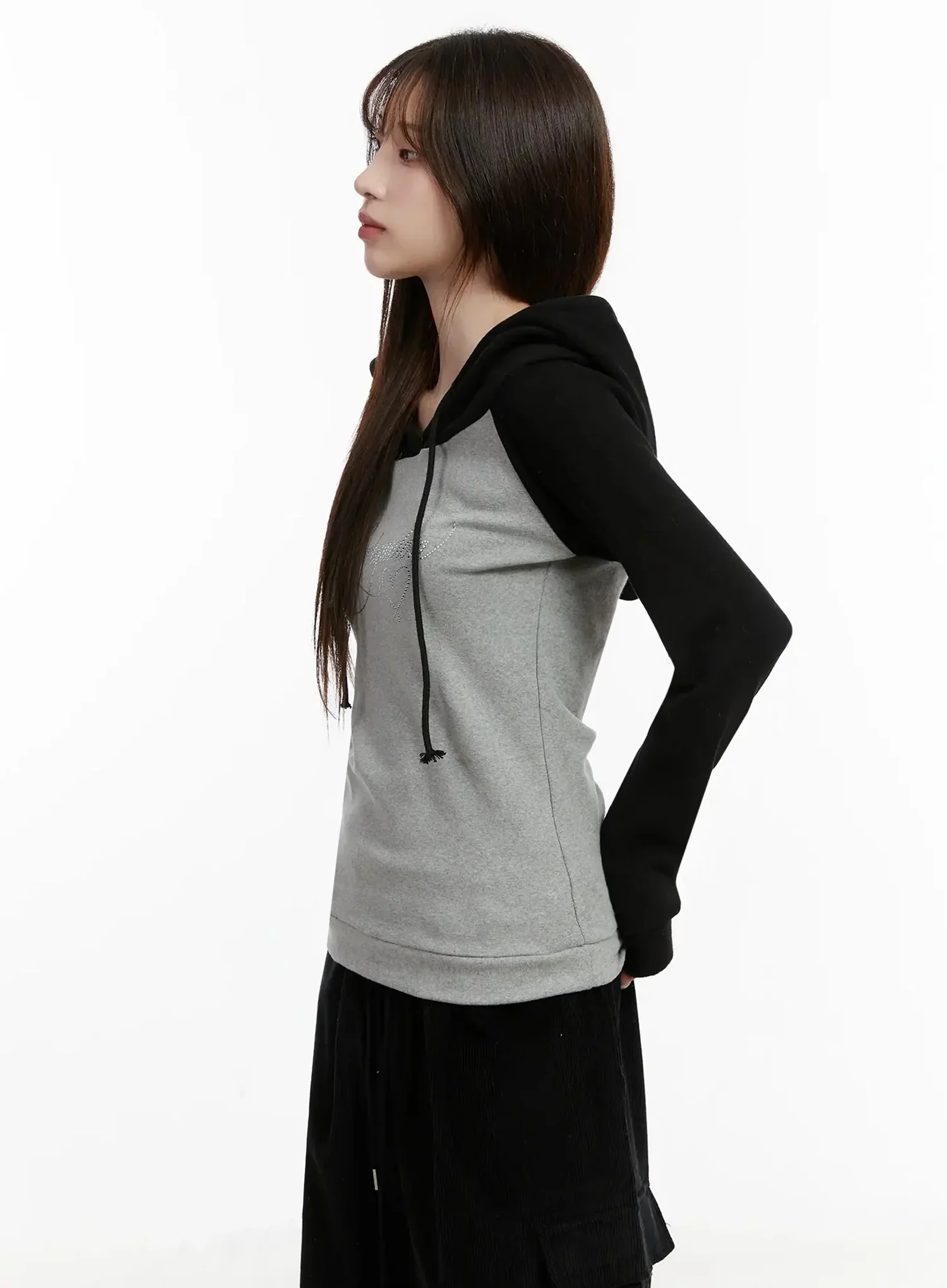 Off-Shoulder Graphic Hoodie IJ521 - Image 6