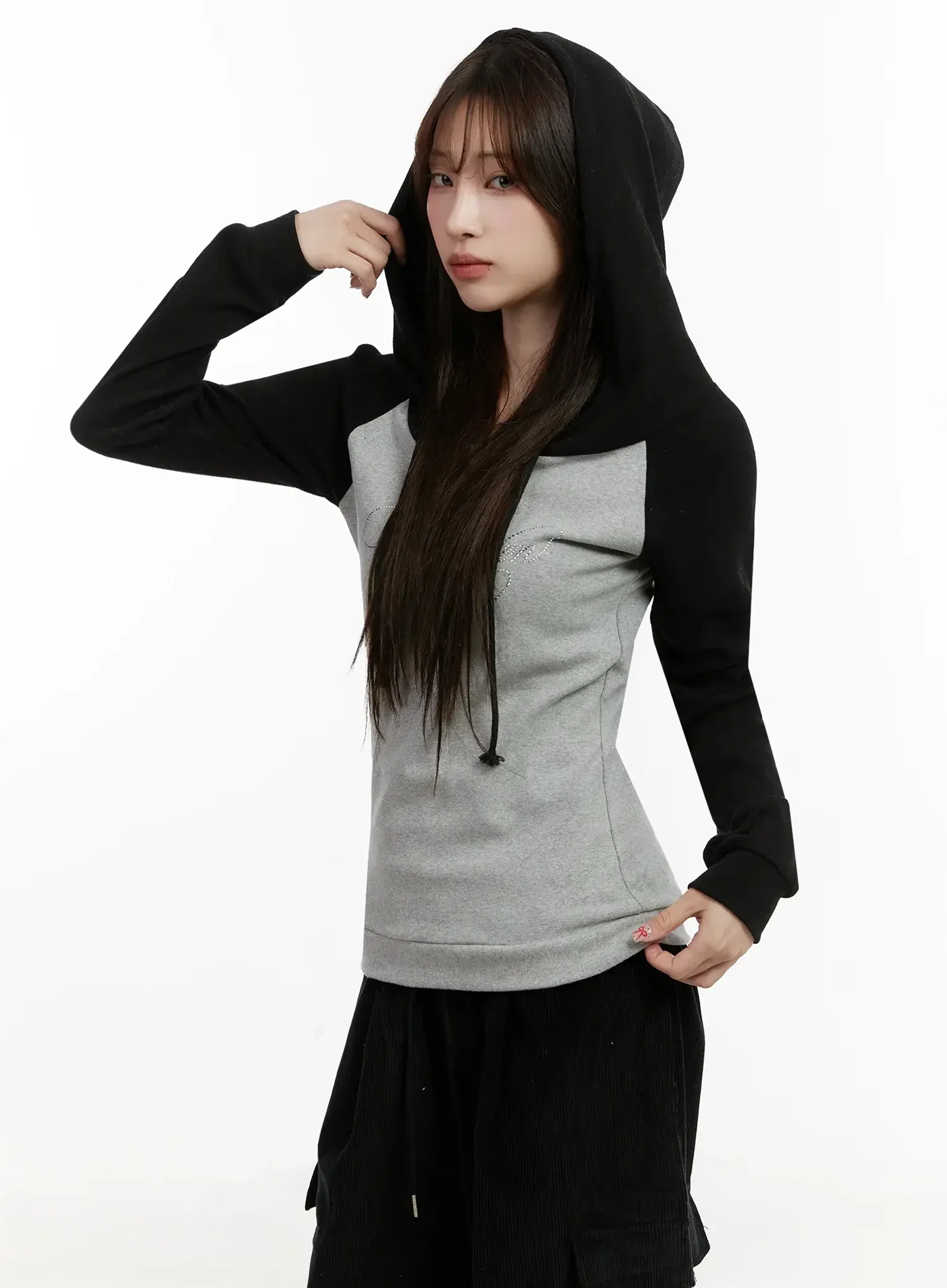 Off-Shoulder Graphic Hoodie IJ521 - Image 7