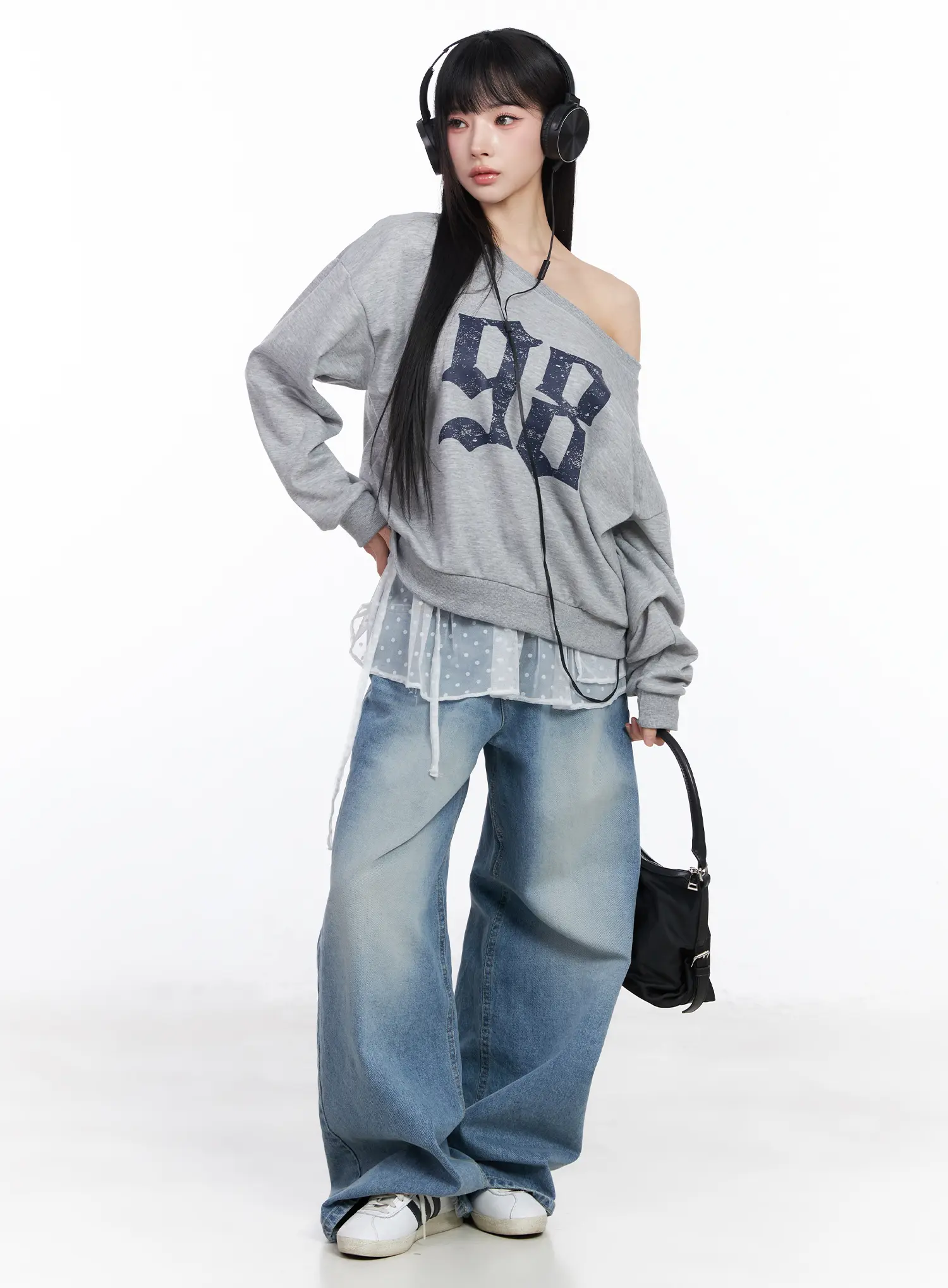 Off-Shoulder Graphic Sweatshirt CF518 - Image 8