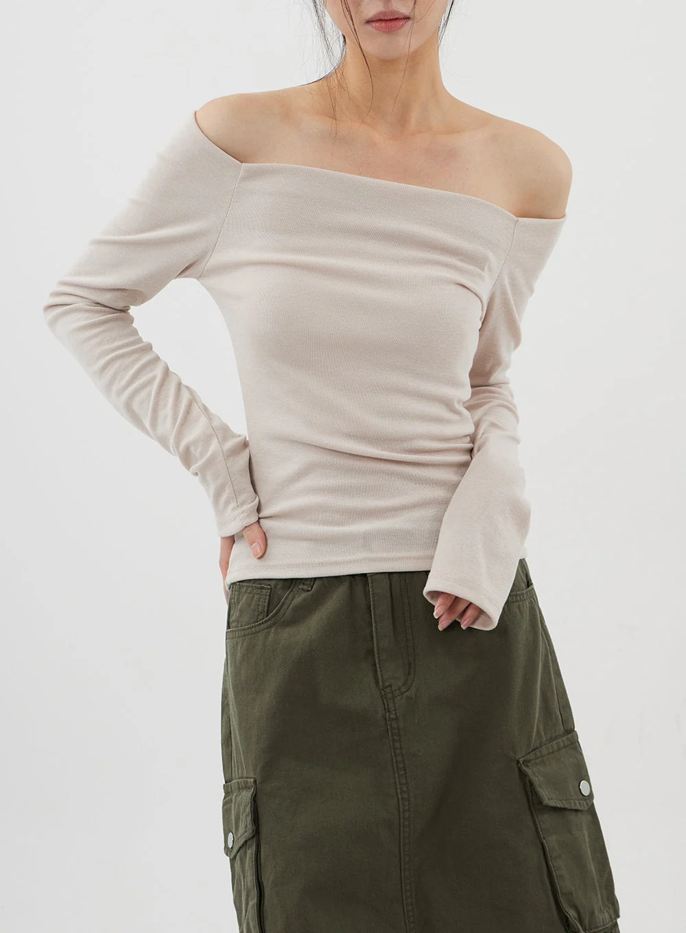 Off-Shoulder Long Sleeve Top CJ309 - Image 2