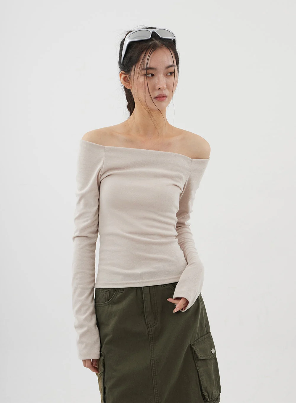 Off-Shoulder Long Sleeve Top CJ309 - Image 9