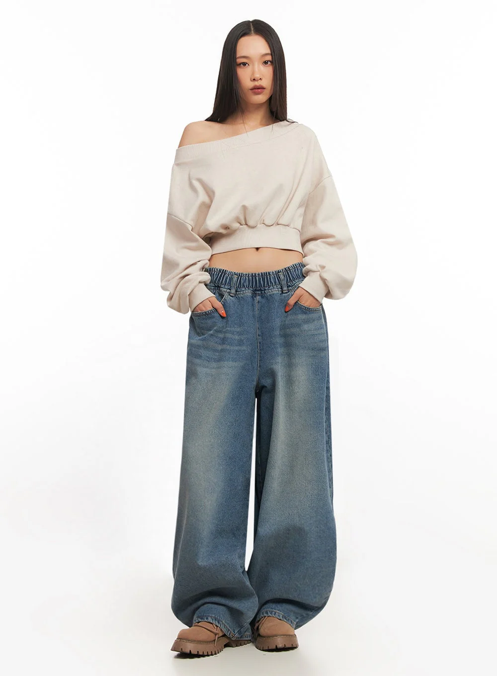 Off-Shoulder Loose-Fit Sweatshirt IA507 - Image 11