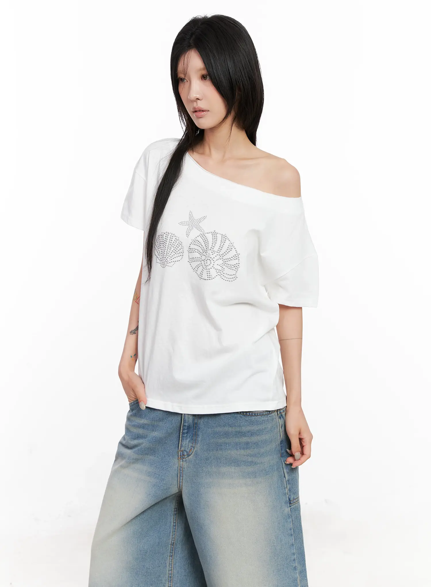 Off-Shoulder Seashell Tee CL525 - Image 11