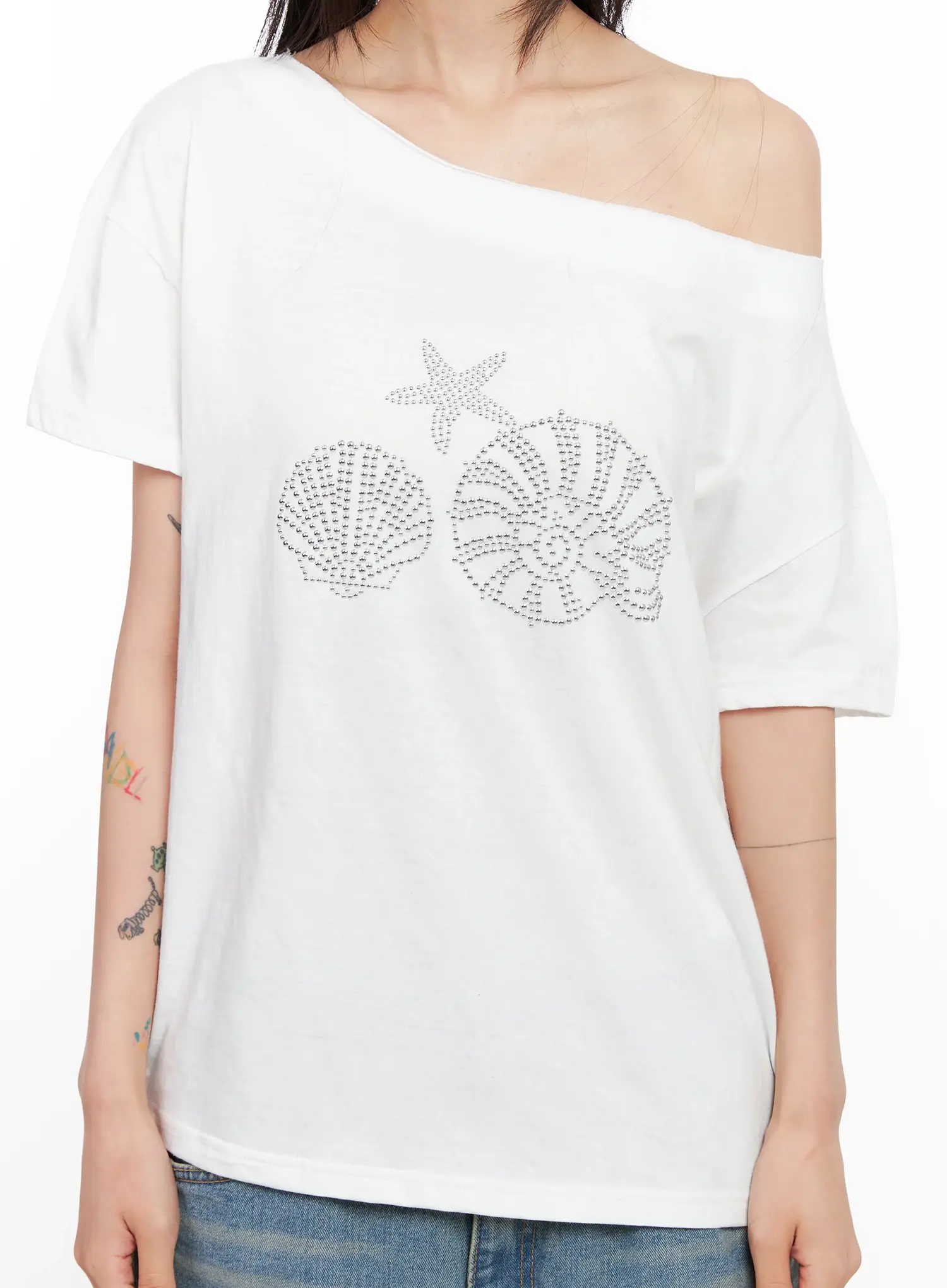 Off-Shoulder Seashell Tee CL525 - Image 5