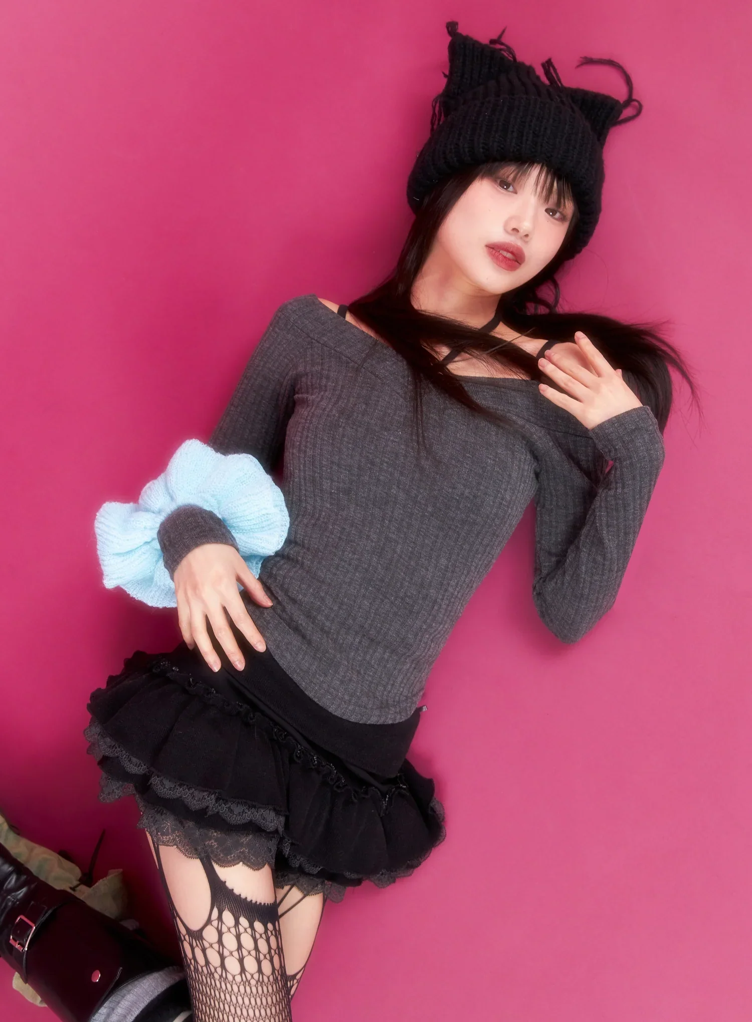 Off-Shoulder V-Neck Top IN503 - Image 13
