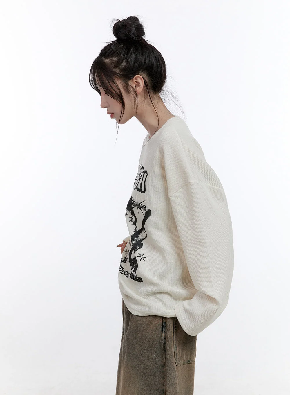 Oversized Graphic Long Sleeve T-Shirt CO418 - Image 5