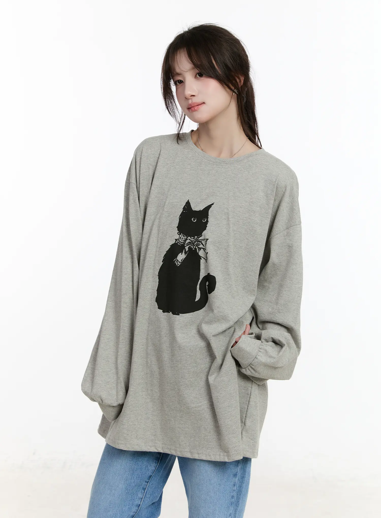 Oversized Graphic Long Sleeve Tee CM505 - Image 9