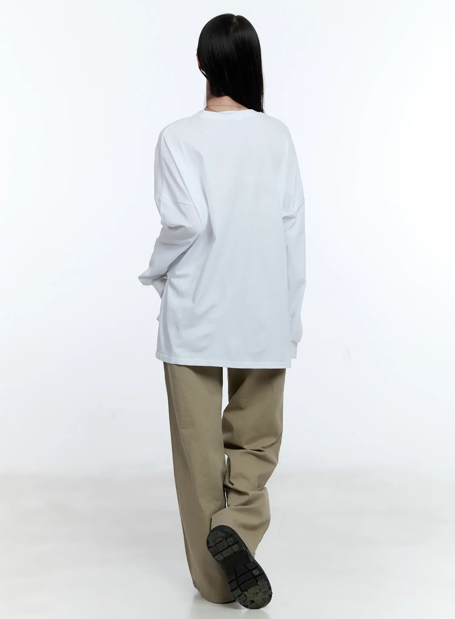 Oversized Graphic Print Long Sleeve Tee CG513 - Image 5