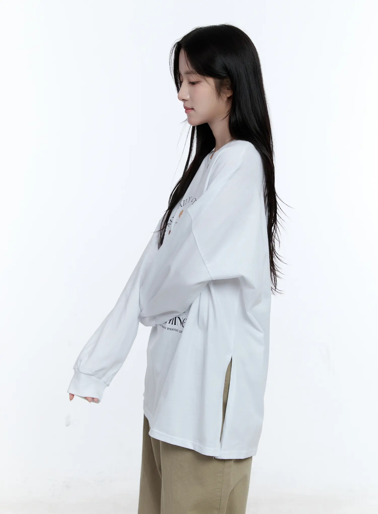 Oversized Graphic Print Long Sleeve Tee CG513 - Image 6
