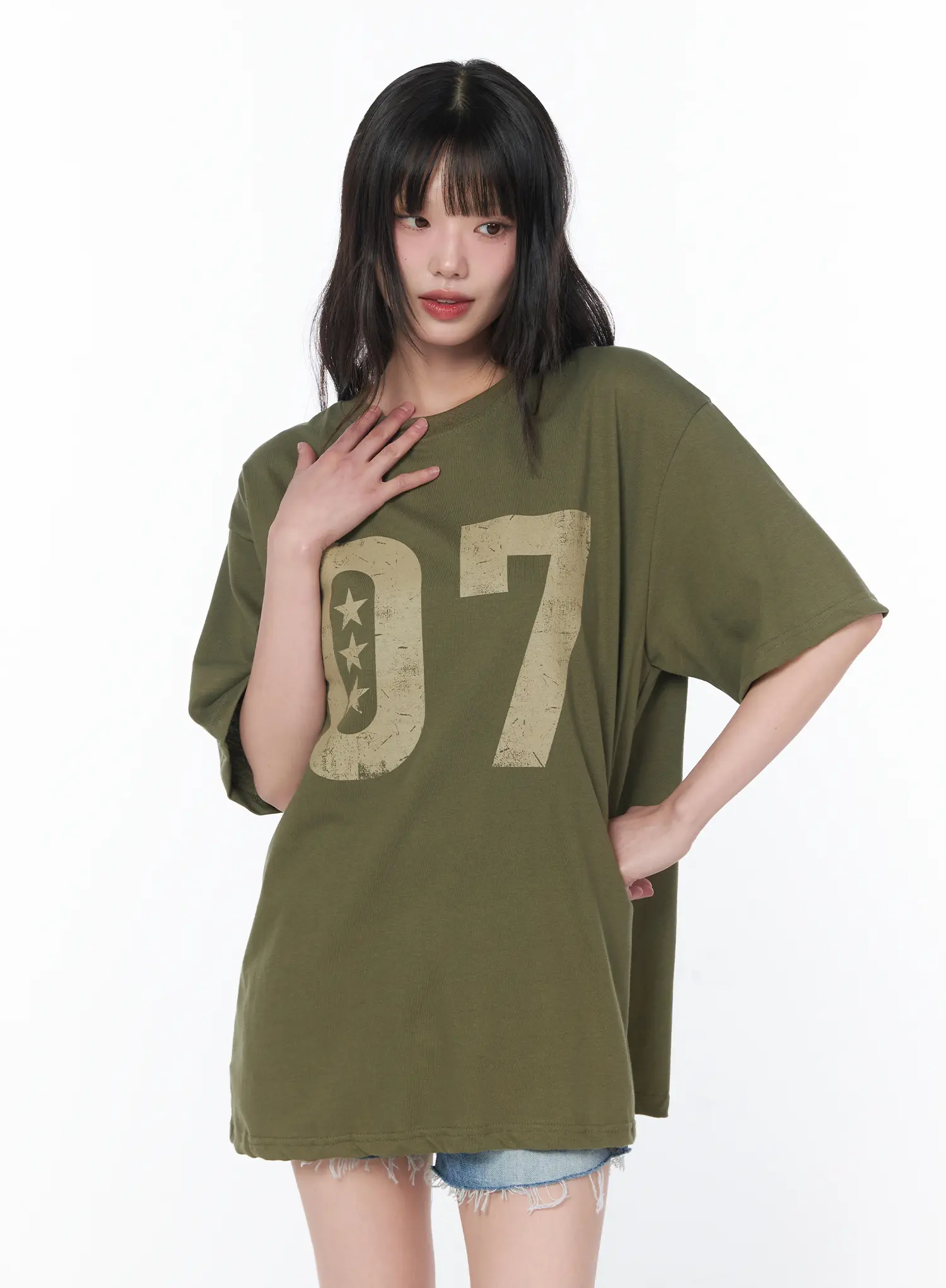 Oversized Graphic Print T-Shirt CA530 - Image 4