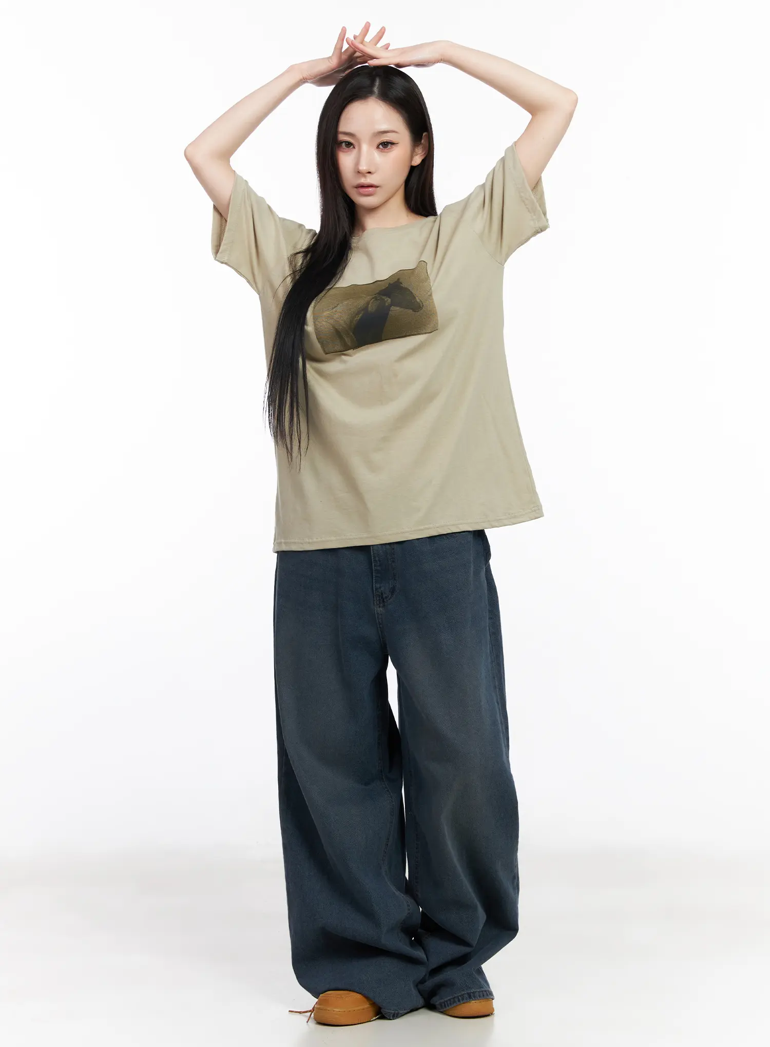 Oversized Graphic Print T-Shirt CM519 - Image 3